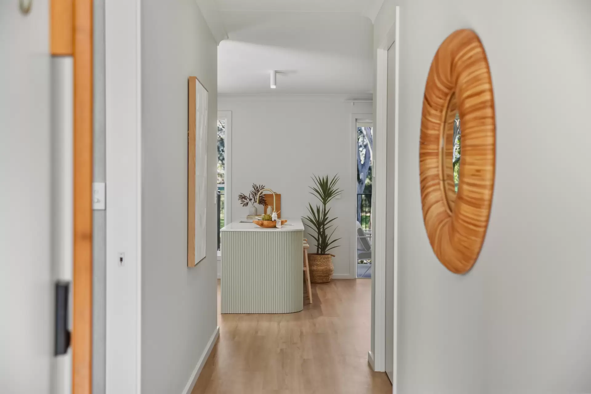 1/69 Queen Street, Cleveland Sold by Queensland Sotheby's International Realty - image 1