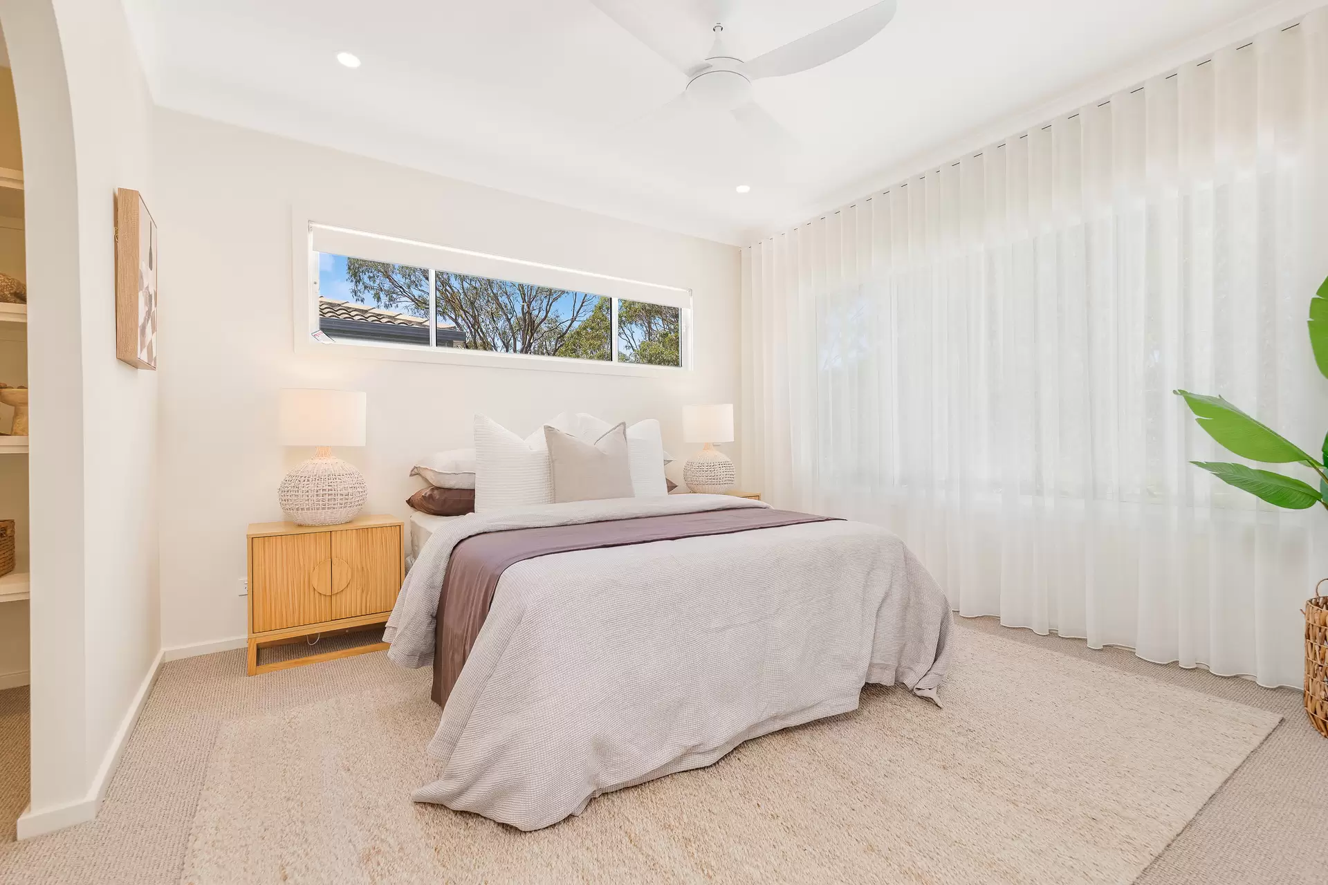 1/69 Queen Street, Cleveland Sold by Queensland Sotheby's International Realty - image 1