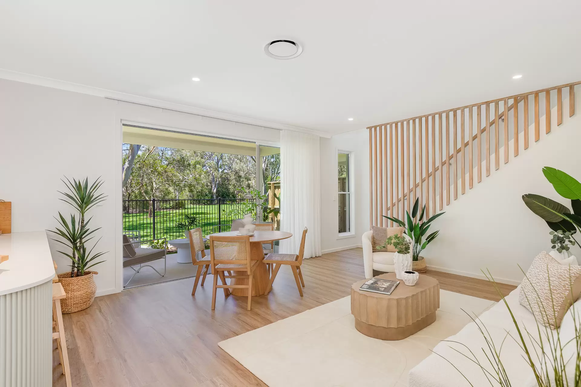 1/69 Queen Street, Cleveland Sold by Queensland Sotheby's International Realty - image 1