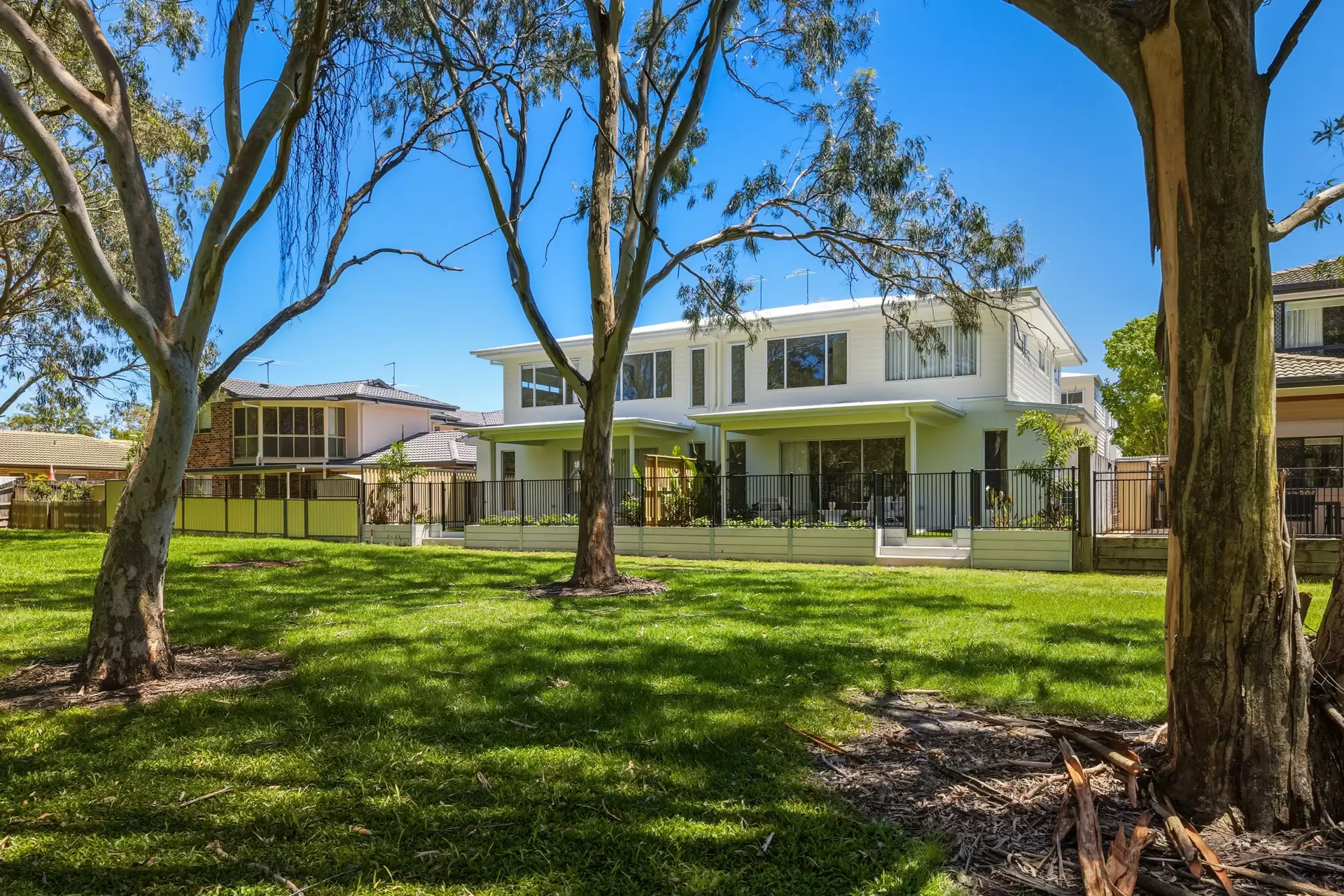 1/69 Queen Street, Cleveland Sold by Queensland Sotheby's International Realty - image 1