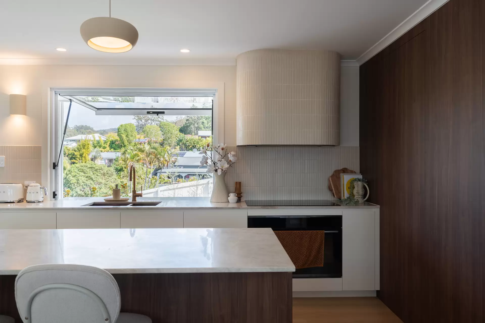4 Haylett Court, Tallai Sold by Queensland Sotheby's International Realty - image 1