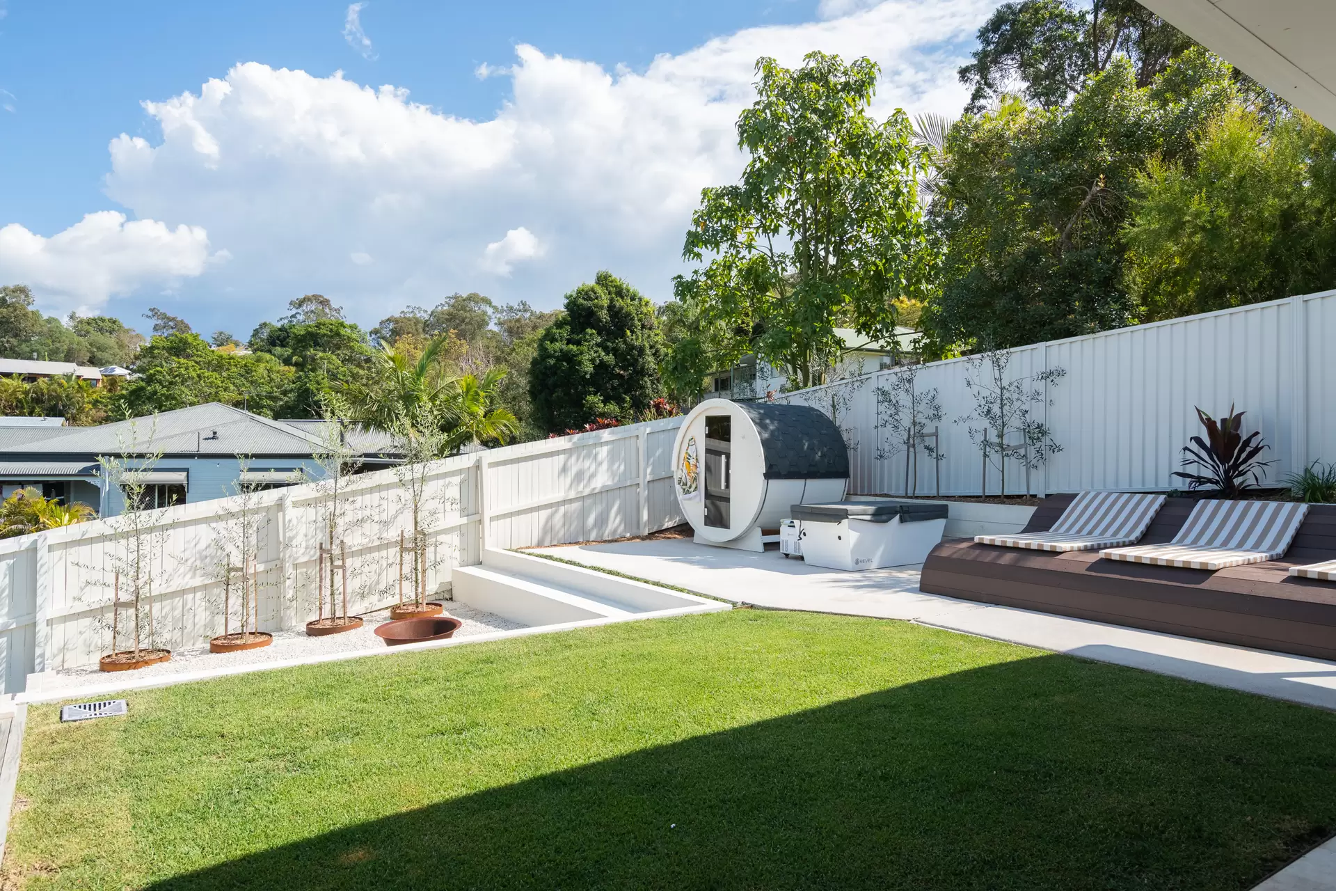 4 Haylett Court, Tallai Sold by Queensland Sotheby's International Realty - image 1