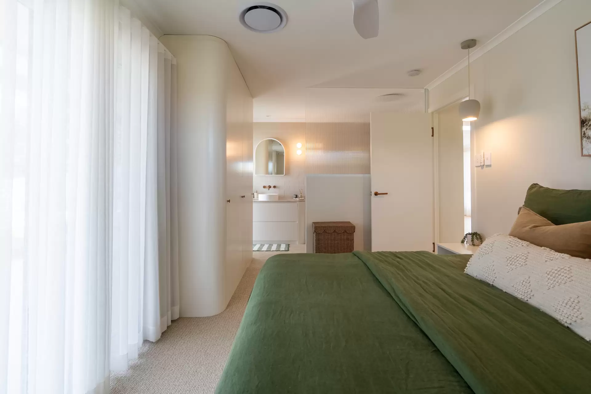 4 Haylett Court, Tallai Sold by Queensland Sotheby's International Realty - image 1