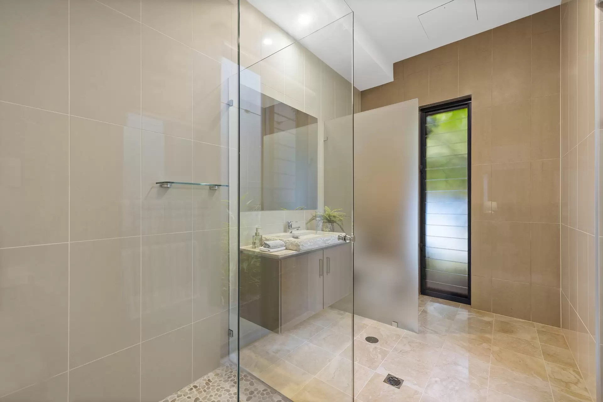 55 Rainforest Road, Tanawha Sold by Queensland Sotheby's International Realty - image 1
