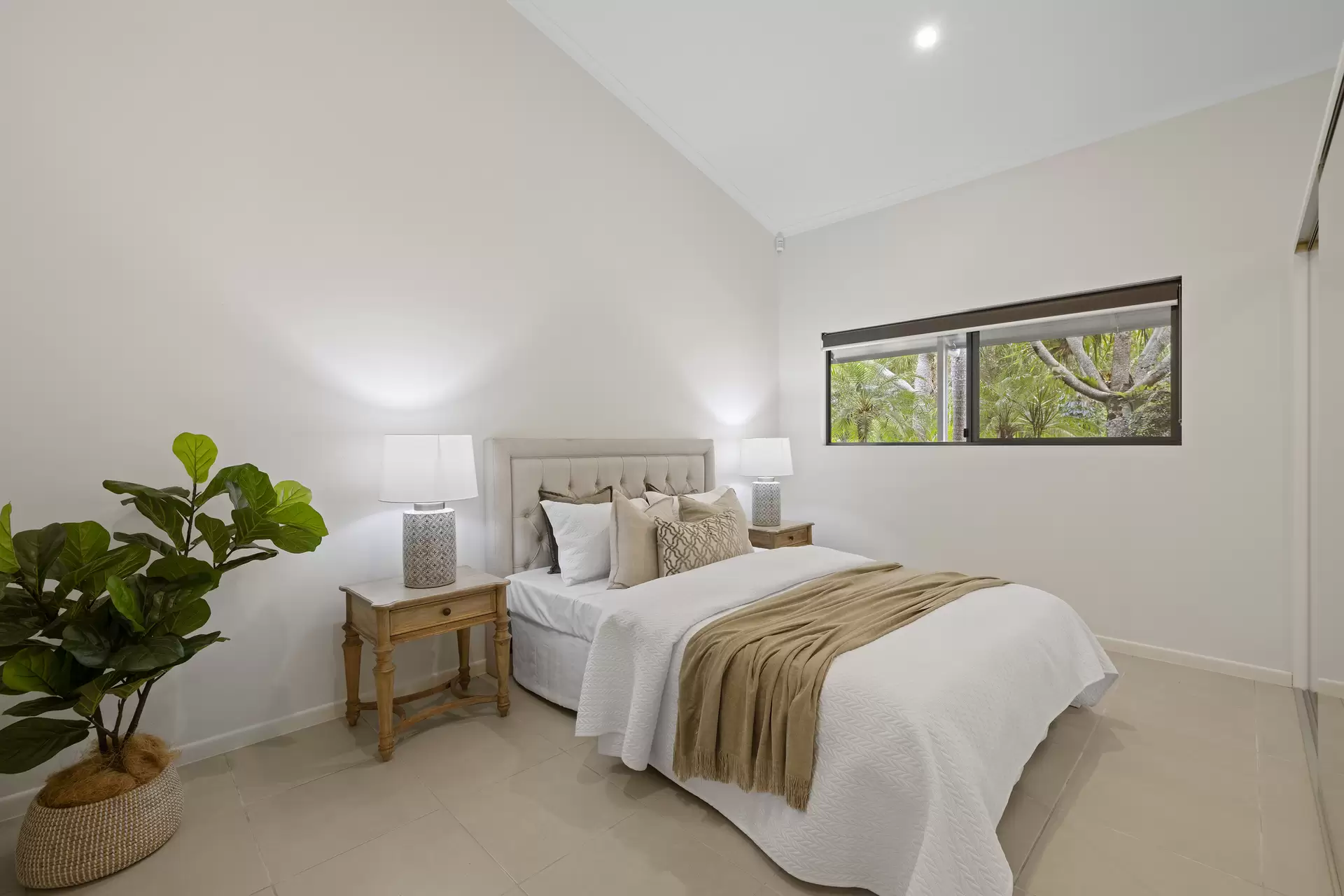 55 Rainforest Road, Tanawha Sold by Queensland Sotheby's International Realty - image 1