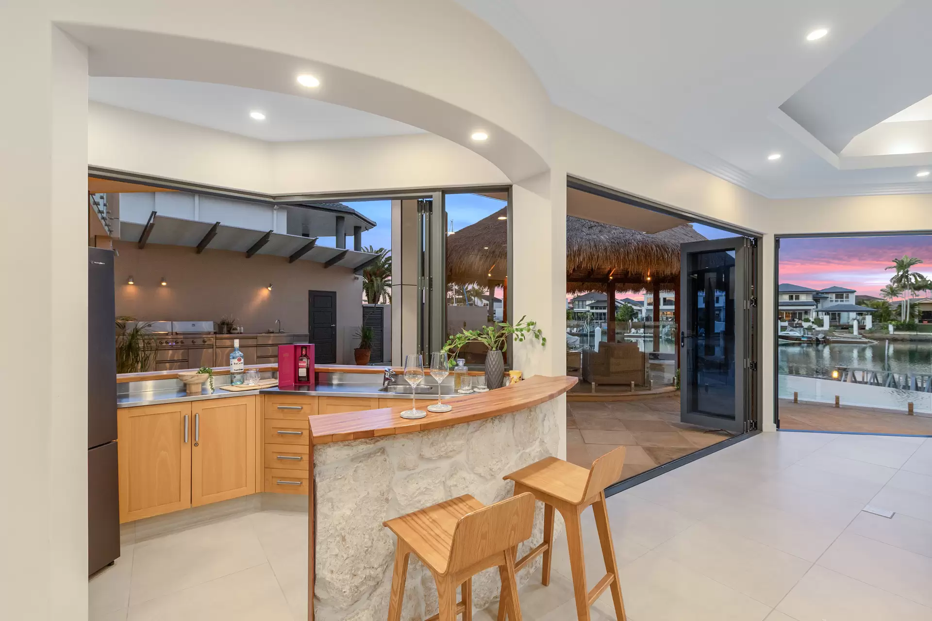 11 Caravel Court, Raby Bay Sold by Queensland Sotheby's International Realty - image 1
