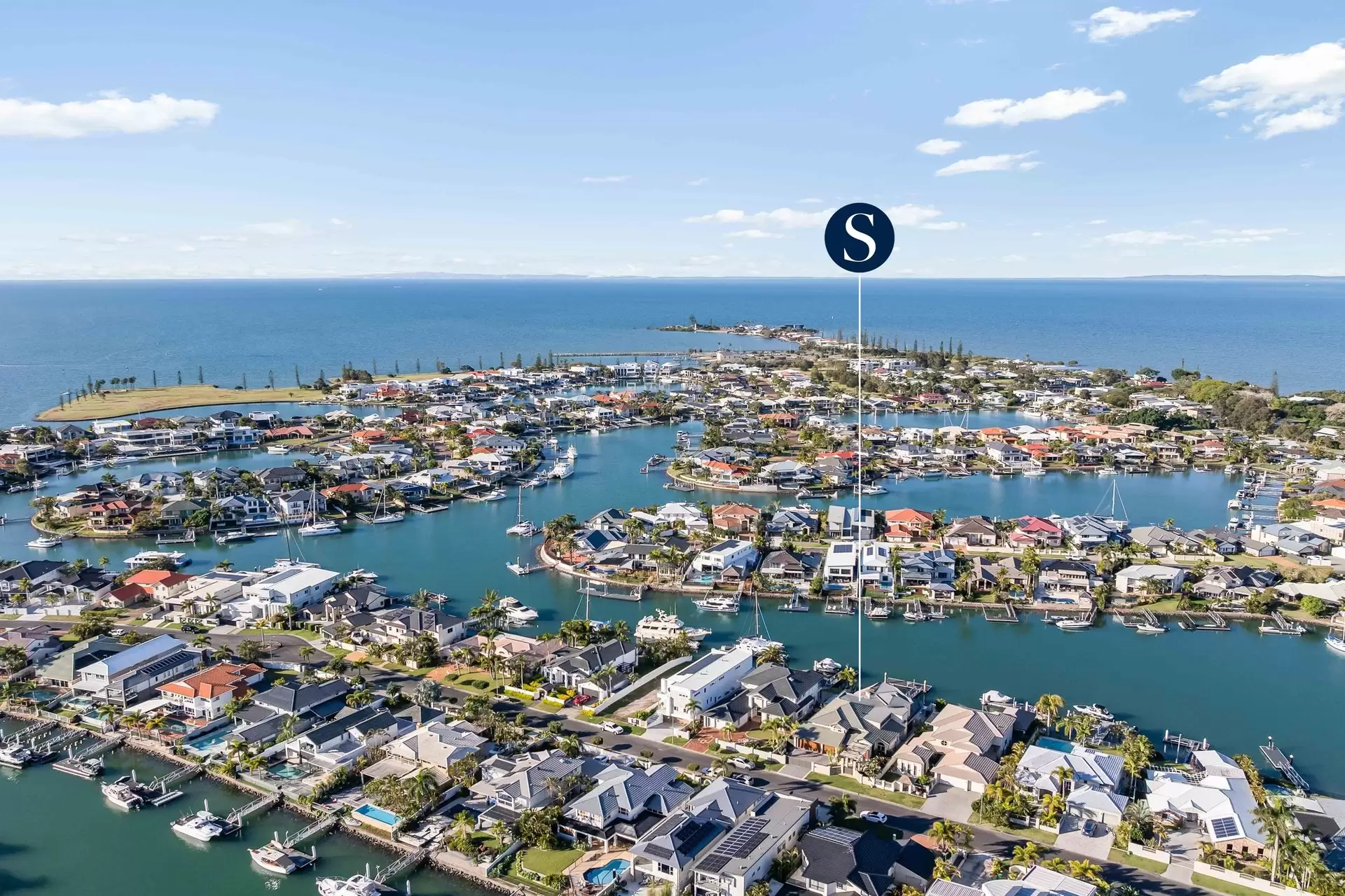 11 Caravel Court, Raby Bay Sold by  - image 1