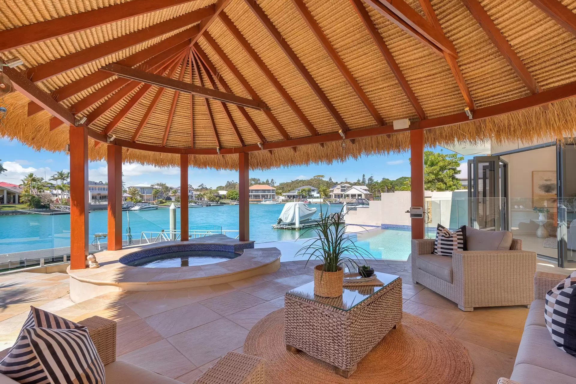 11 Caravel Court, Raby Bay Sold by  - image 1