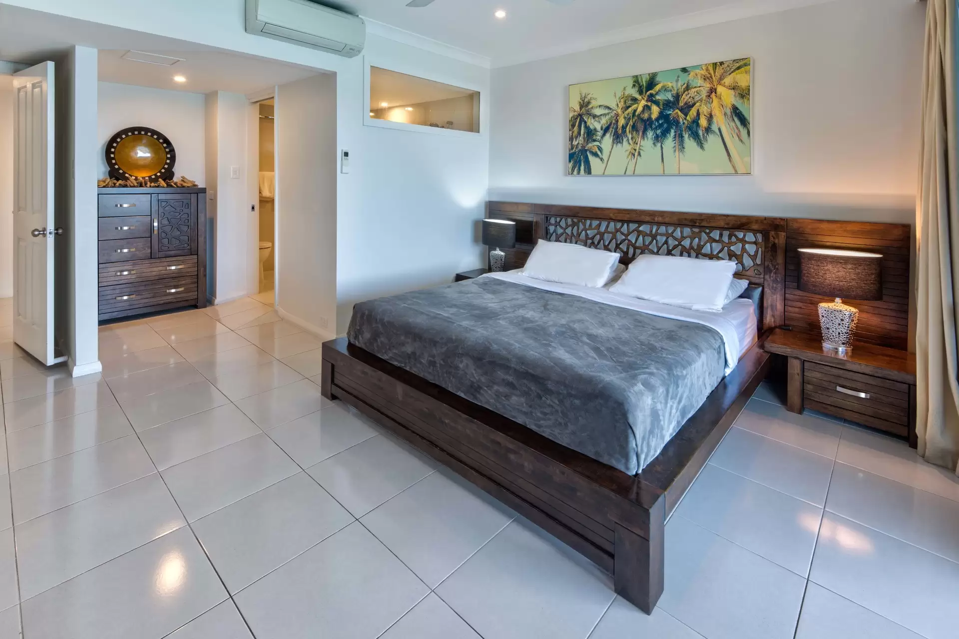 203/20 Resort Drive, Hamilton Island Sold by Queensland Sotheby's International Realty - image 1