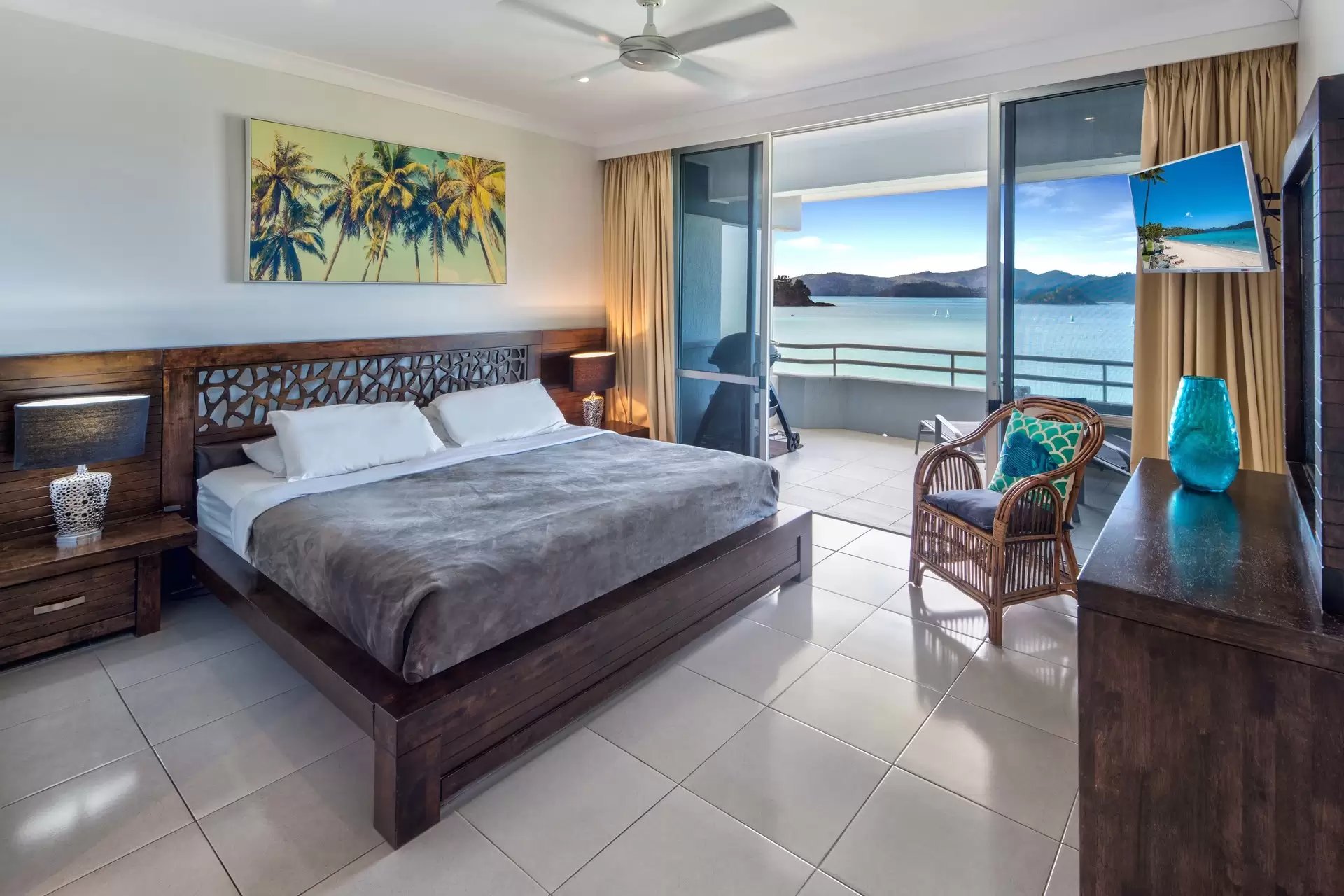 203/20 Resort Drive, Hamilton Island Sold by Queensland Sotheby's International Realty - image 1