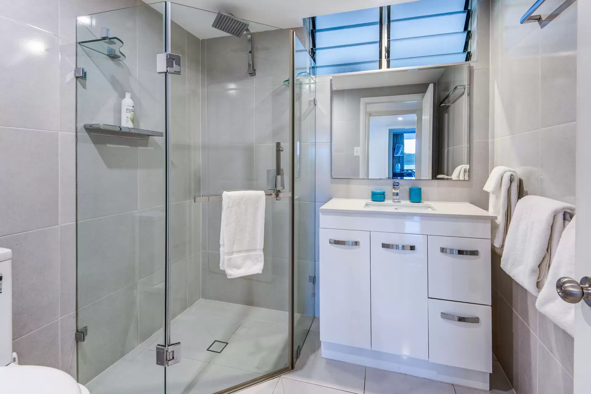 203/20 Resort Drive, Hamilton Island Sold by Queensland Sotheby's International Realty - image 1