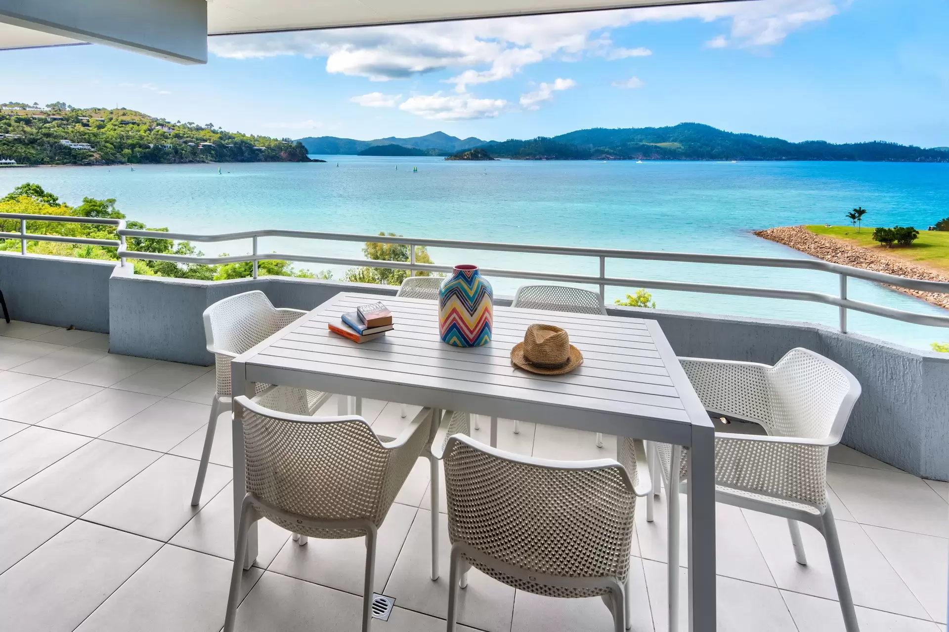 203/20 Resort Drive, Hamilton Island Sold by Queensland Sotheby's International Realty - image 1