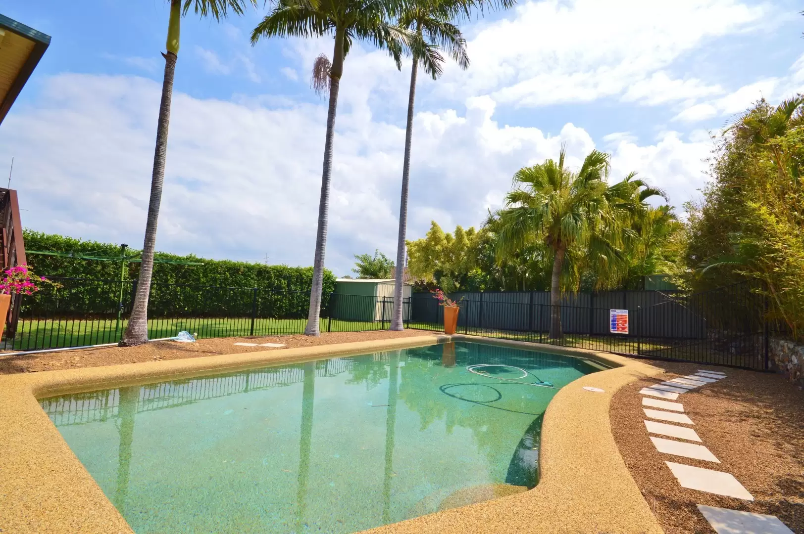 6 Bixa Street, Southport Sold by Queensland Sotheby's International Realty - image 1