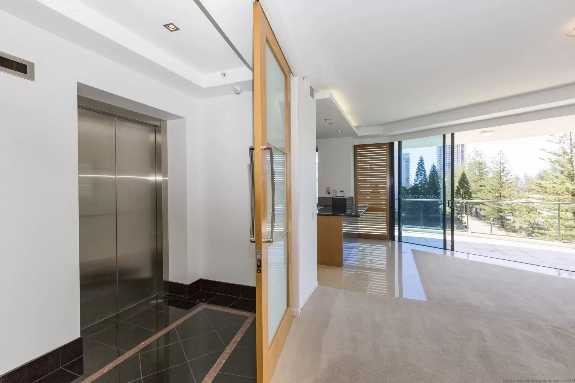 9/11 Peak Avenue, Main Beach Sold by Queensland Sotheby's International Realty - image 1