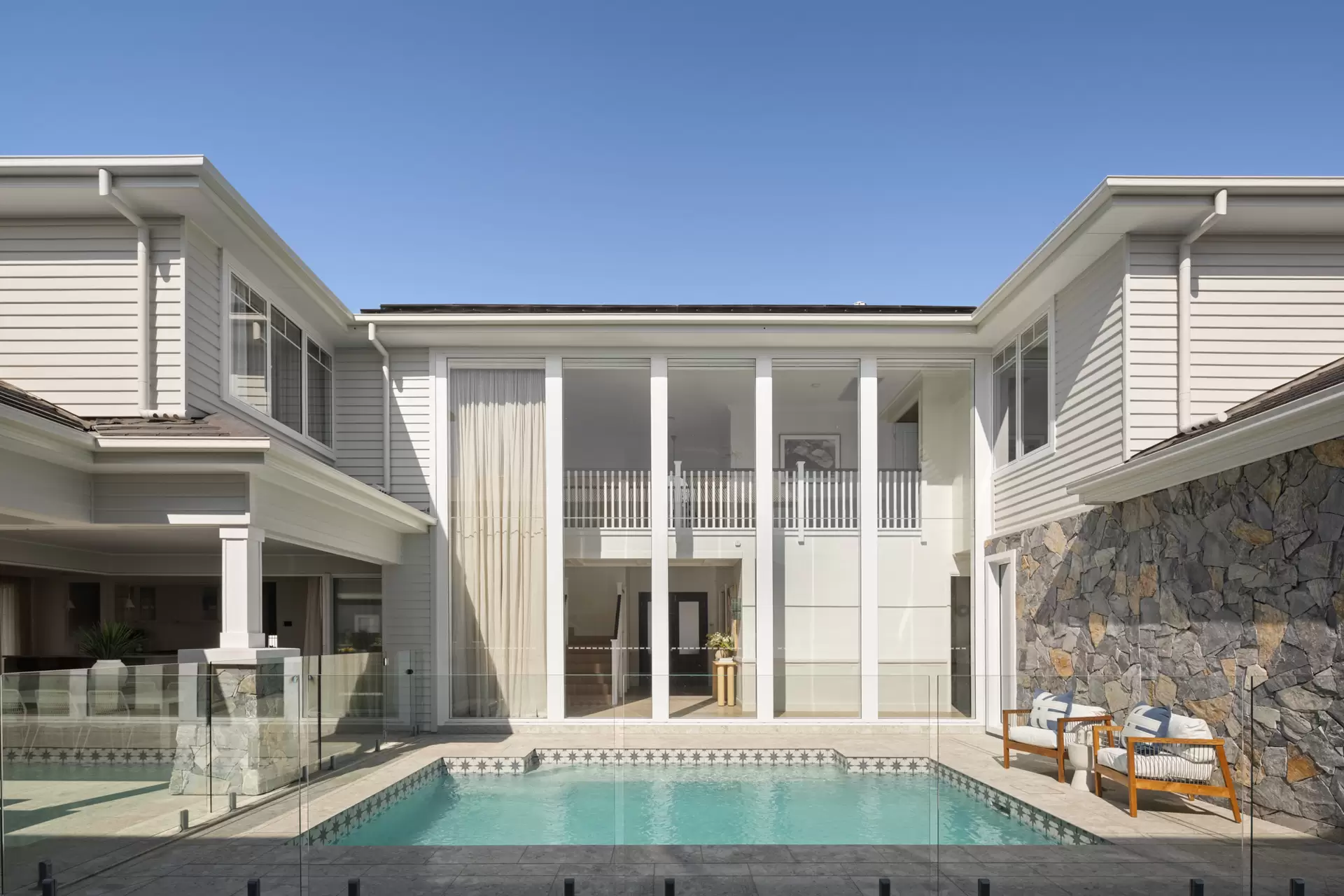 1 Goble Street, Hendra Sold by Queensland Sotheby's International Realty - image 1