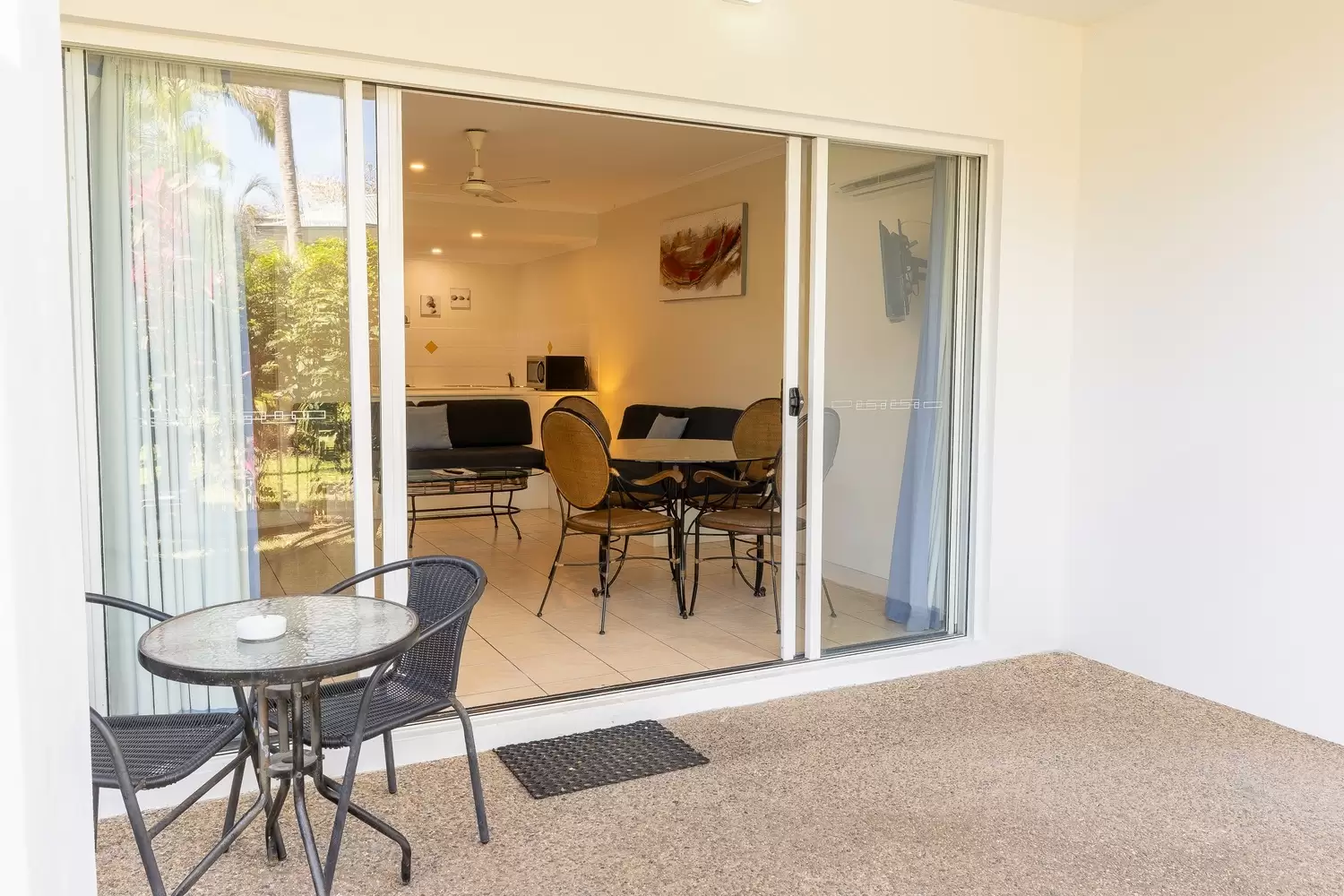 12/2 Erromango Drive, Jubilee Pocket Sold by Queensland Sotheby's International Realty - image 1