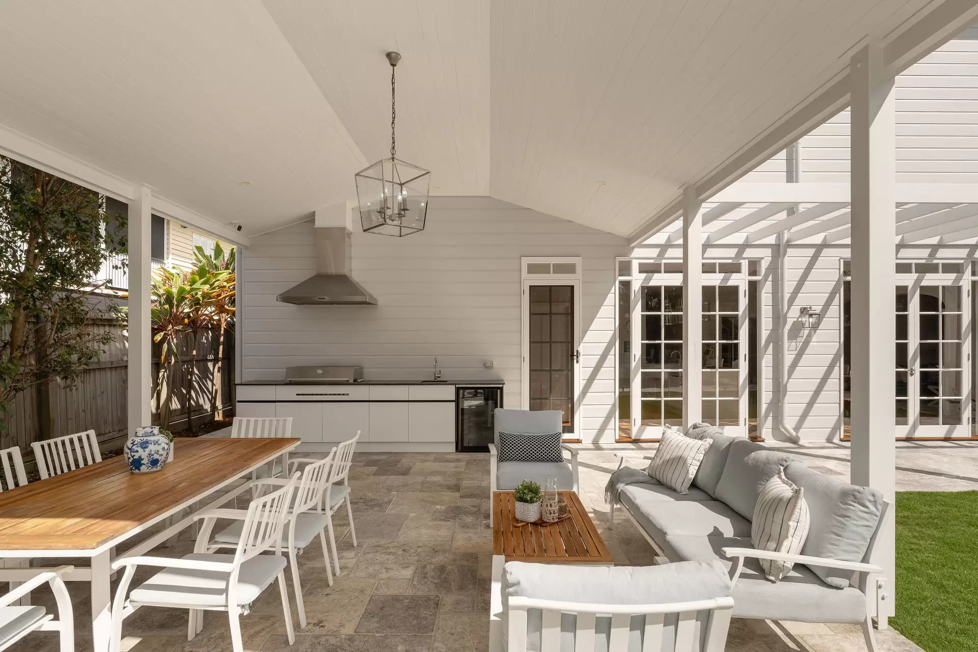 87 Gorman Street, Kalinga Sold by Queensland Sotheby's International Realty - image 1