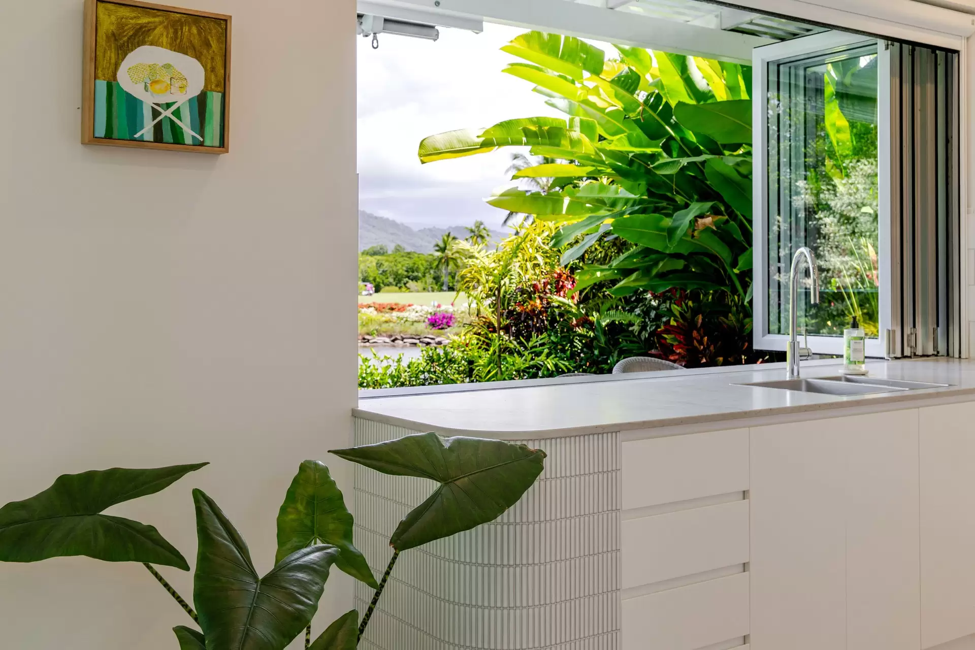 18 Rachel Carson Lane, Port Douglas Sold by Queensland Sotheby's International Realty - image 1