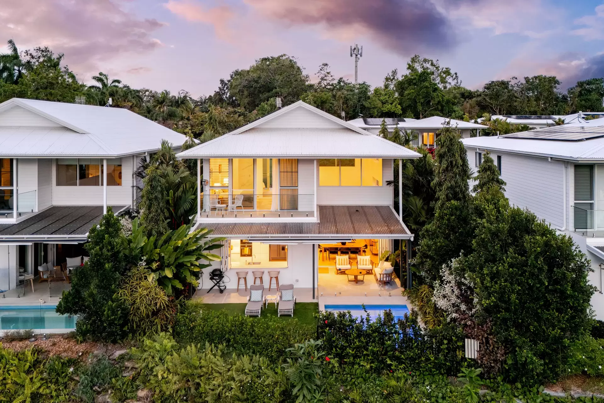 18 Rachel Carson Lane, Port Douglas Sold by Queensland Sotheby's International Realty - image 1