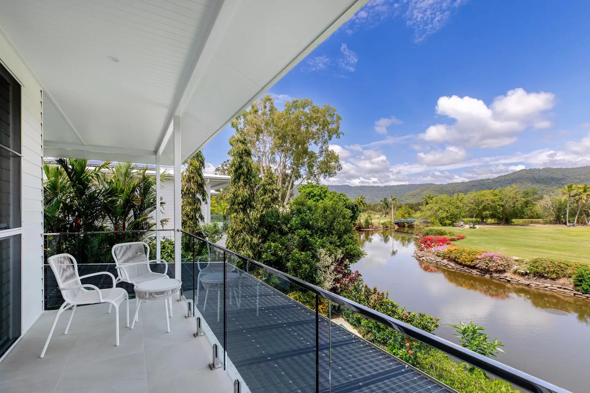 18 Rachel Carson Lane, Port Douglas Sold by Queensland Sotheby's International Realty - image 1