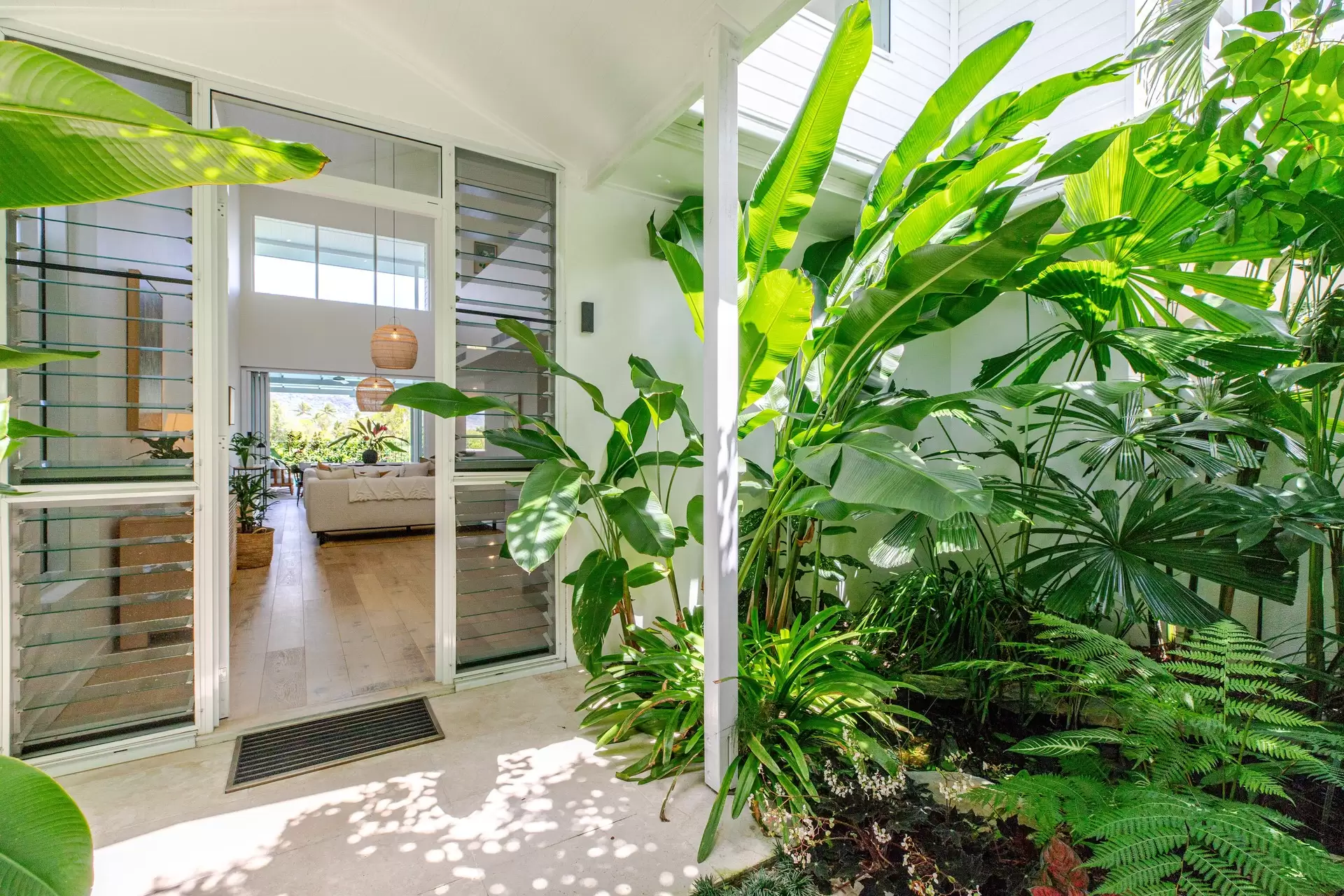 18 Rachel Carson Lane, Port Douglas Sold by Queensland Sotheby's International Realty - image 1