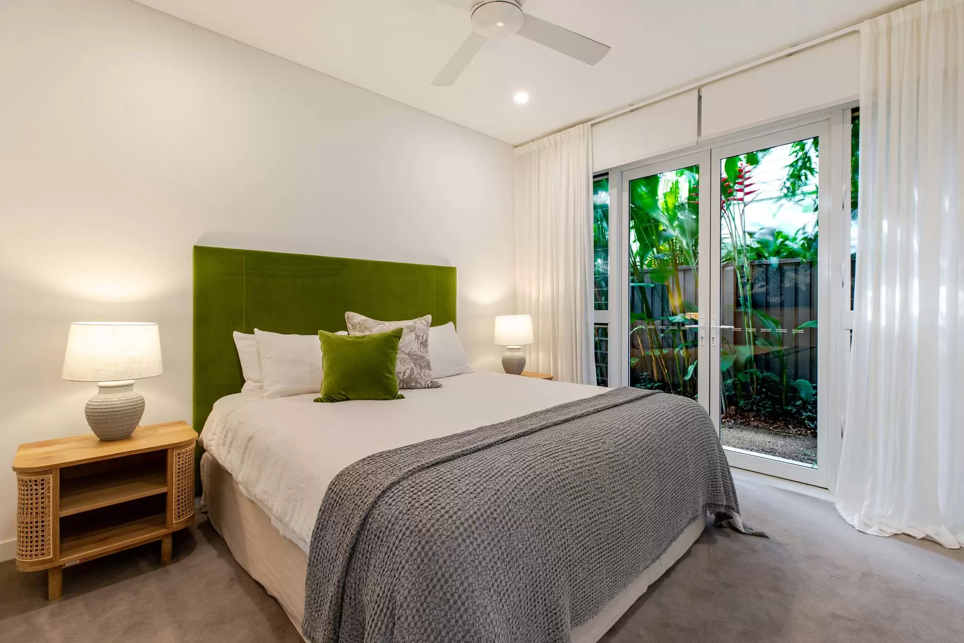 18 Rachel Carson Lane, Port Douglas Sold by Queensland Sotheby's International Realty - image 1