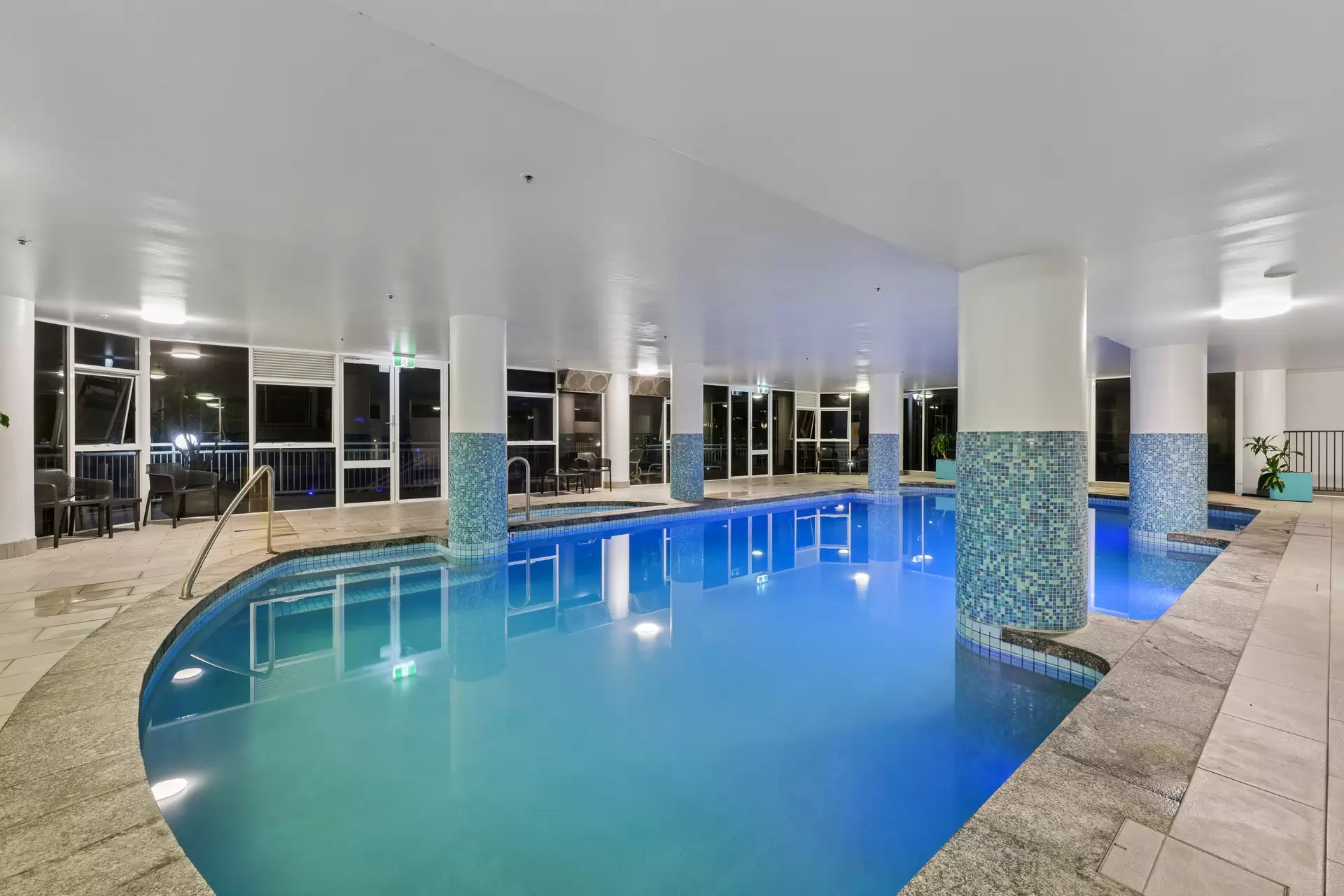 67/11-17 Hughes Avenue, Main Beach Sold by Queensland Sotheby's International Realty - image 1