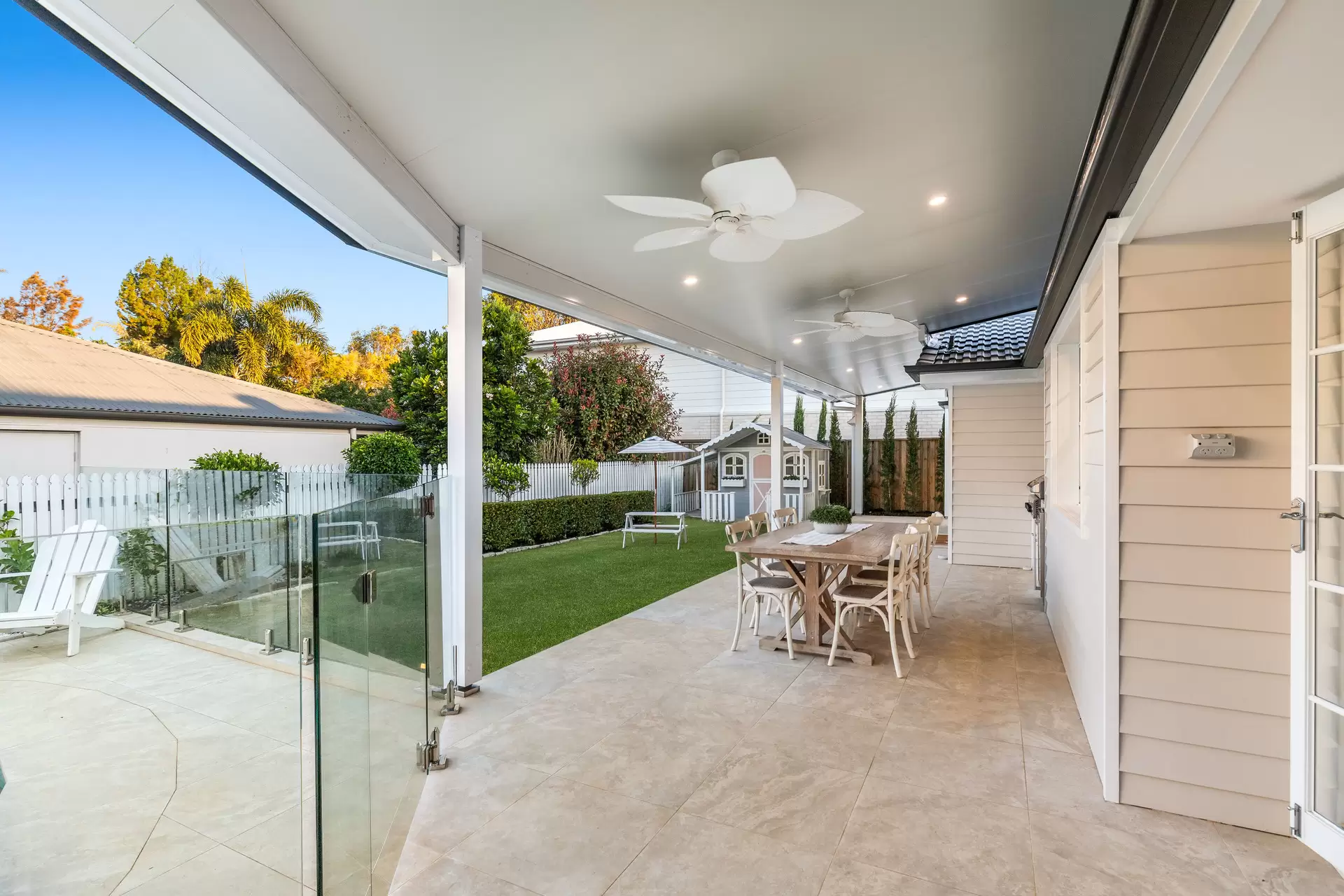 21 Clearwater Street, Ormiston Sold by Queensland Sotheby's International Realty - image 1