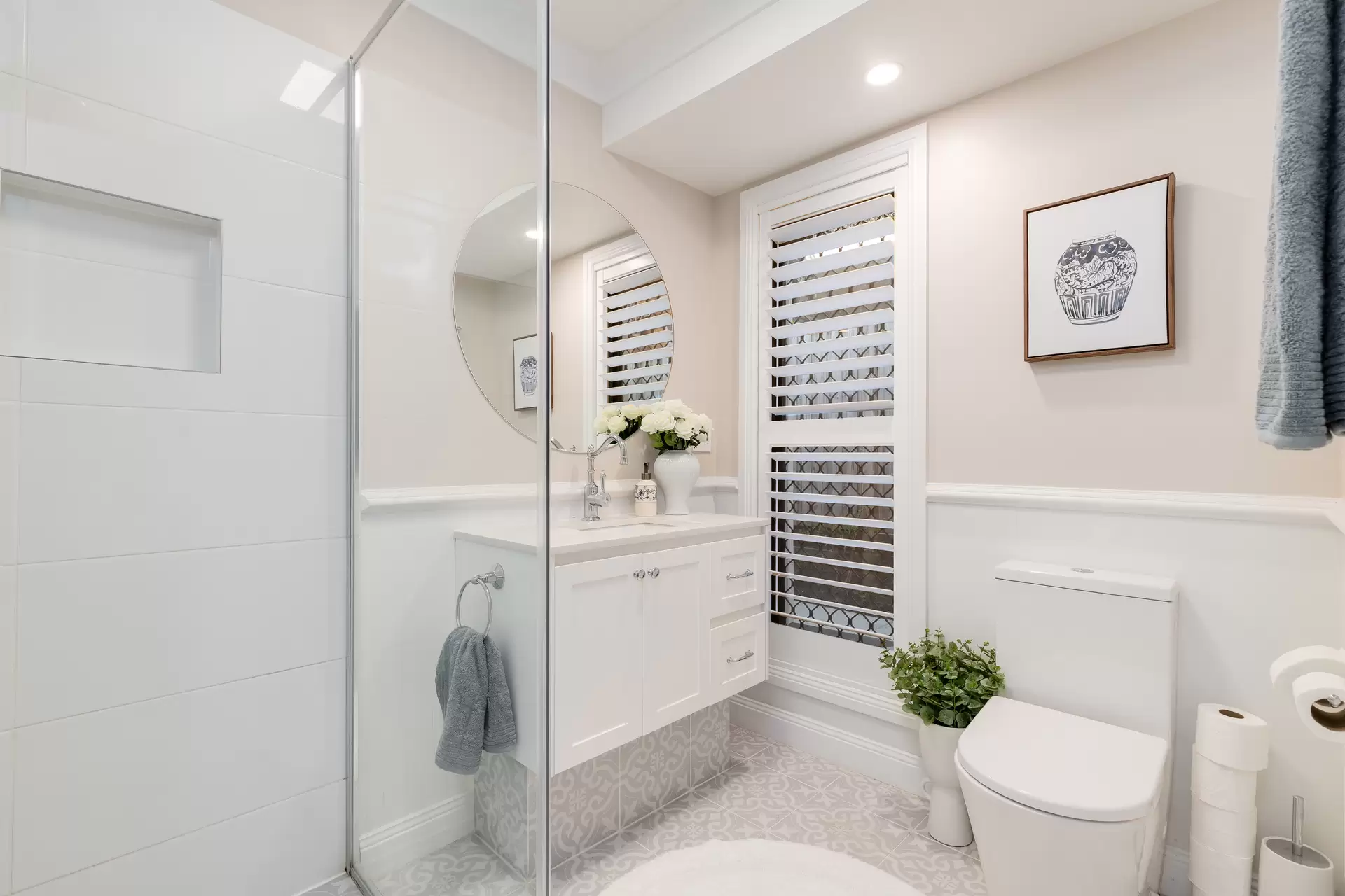 21 Clearwater Street, Ormiston Sold by Queensland Sotheby's International Realty - image 1
