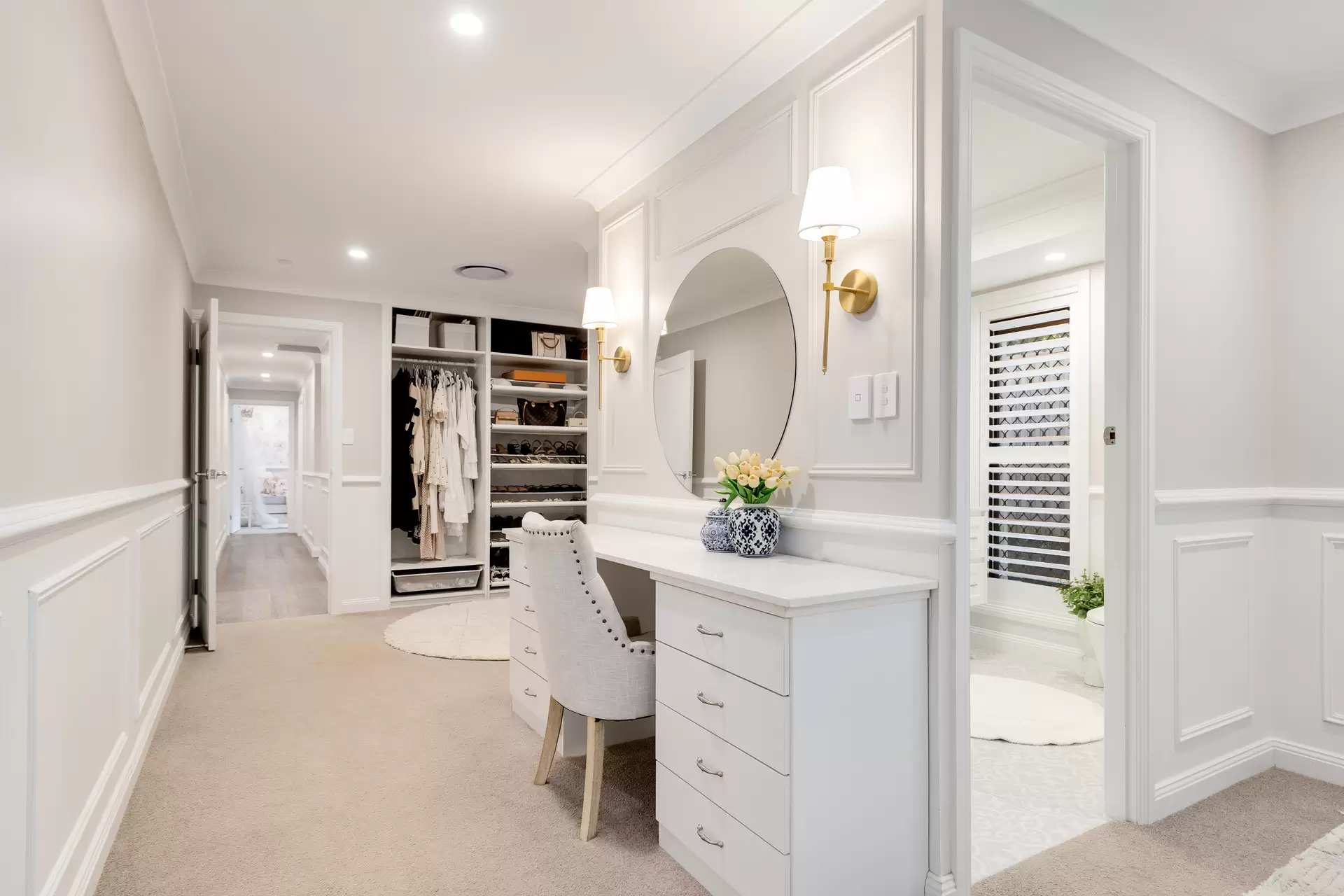 21 Clearwater Street, Ormiston Sold by Queensland Sotheby's International Realty - image 1