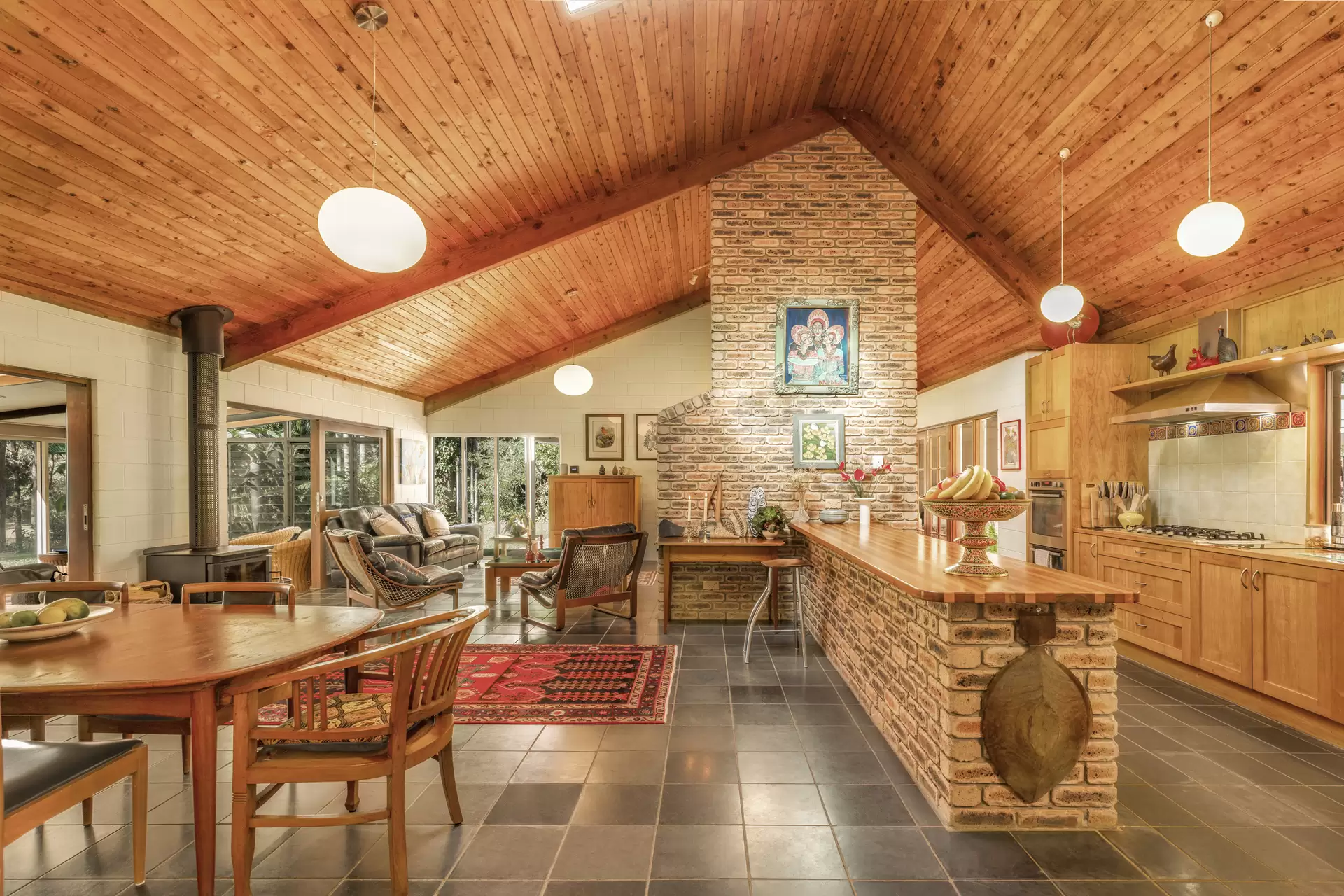 18 Allumbah Drive, Yungaburra Sold by Queensland Sotheby's International Realty - image 1