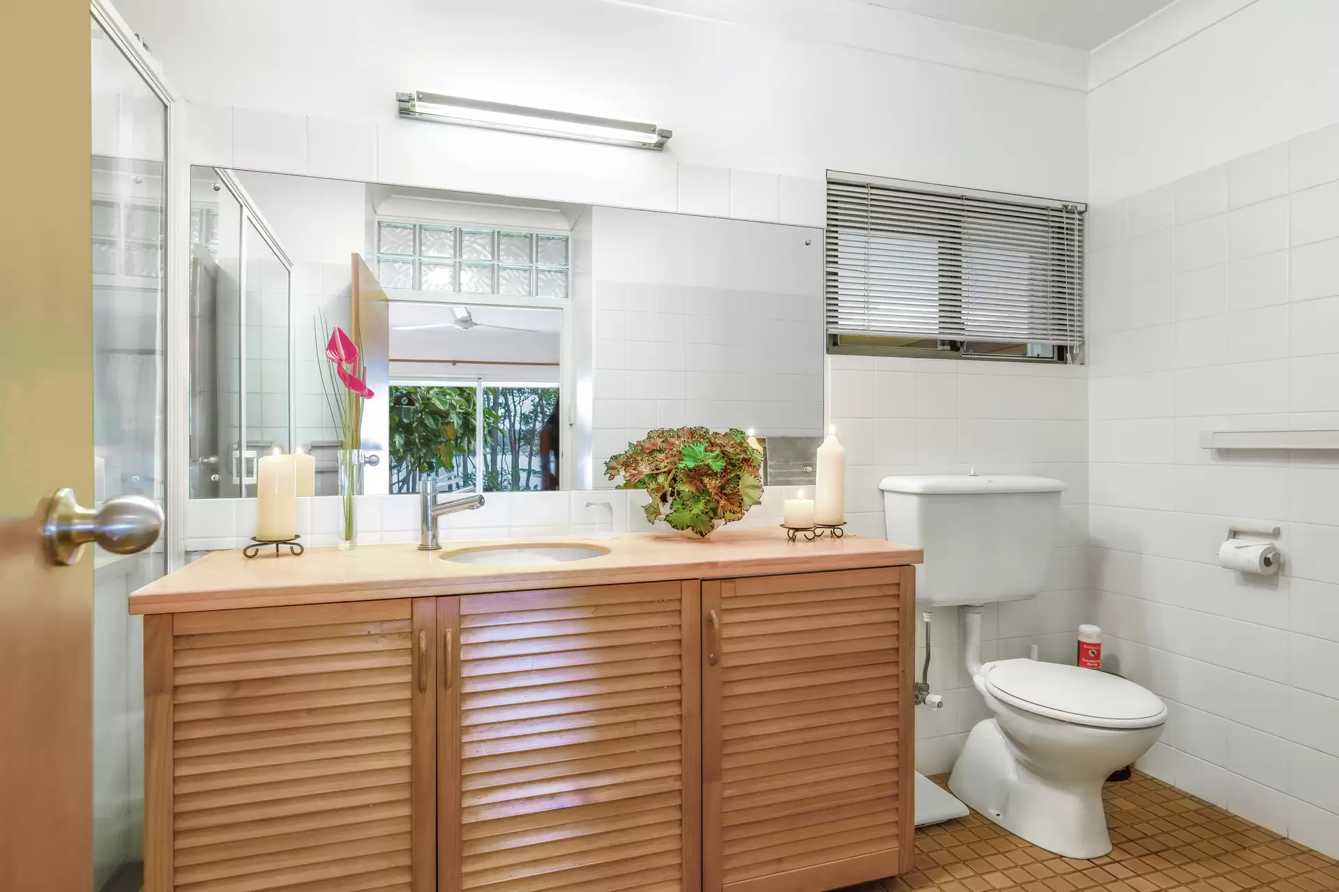 18 Allumbah Drive, Yungaburra Sold by Queensland Sotheby's International Realty - image 1