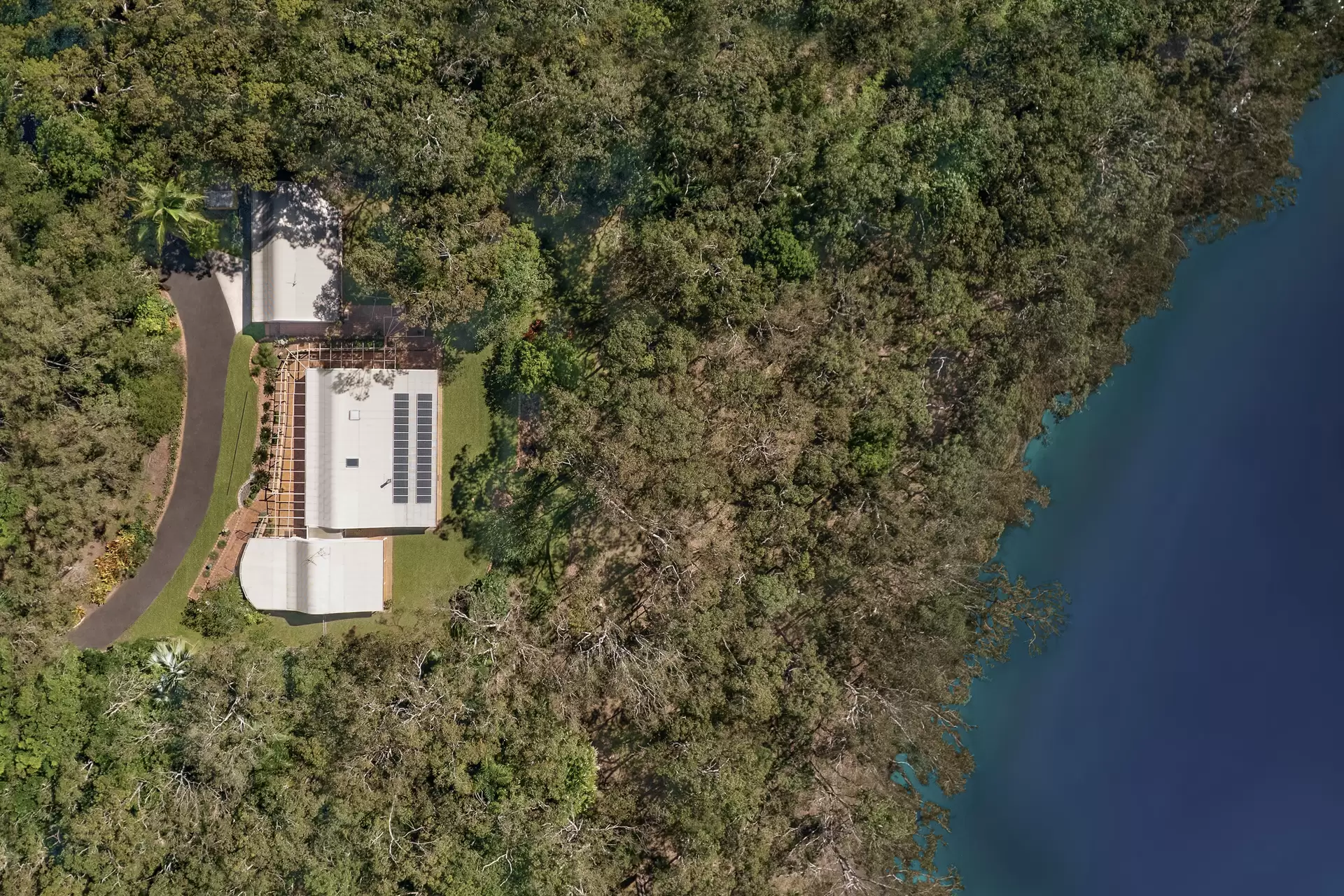 18 Allumbah Drive, Yungaburra Sold by Queensland Sotheby's International Realty - image 1