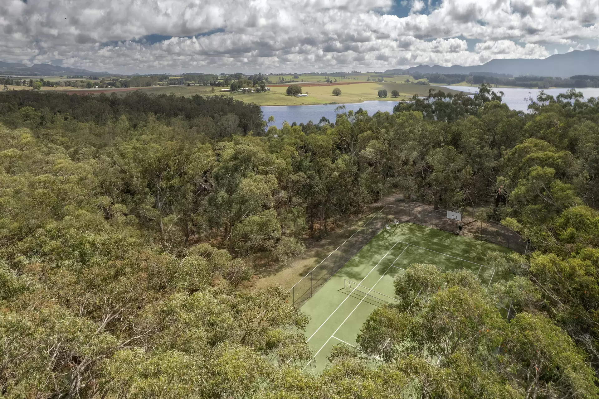 18 Allumbah Drive, Yungaburra Sold by Queensland Sotheby's International Realty - image 1