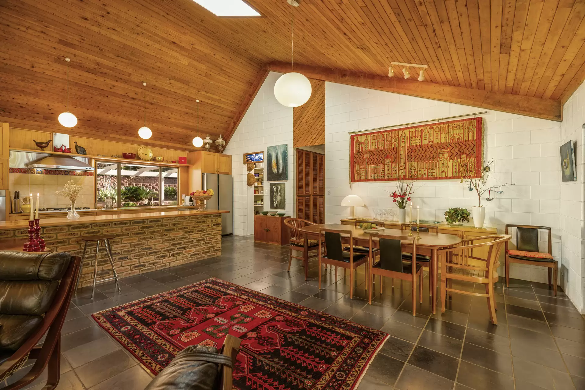 18 Allumbah Drive, Yungaburra Sold by Queensland Sotheby's International Realty - image 1