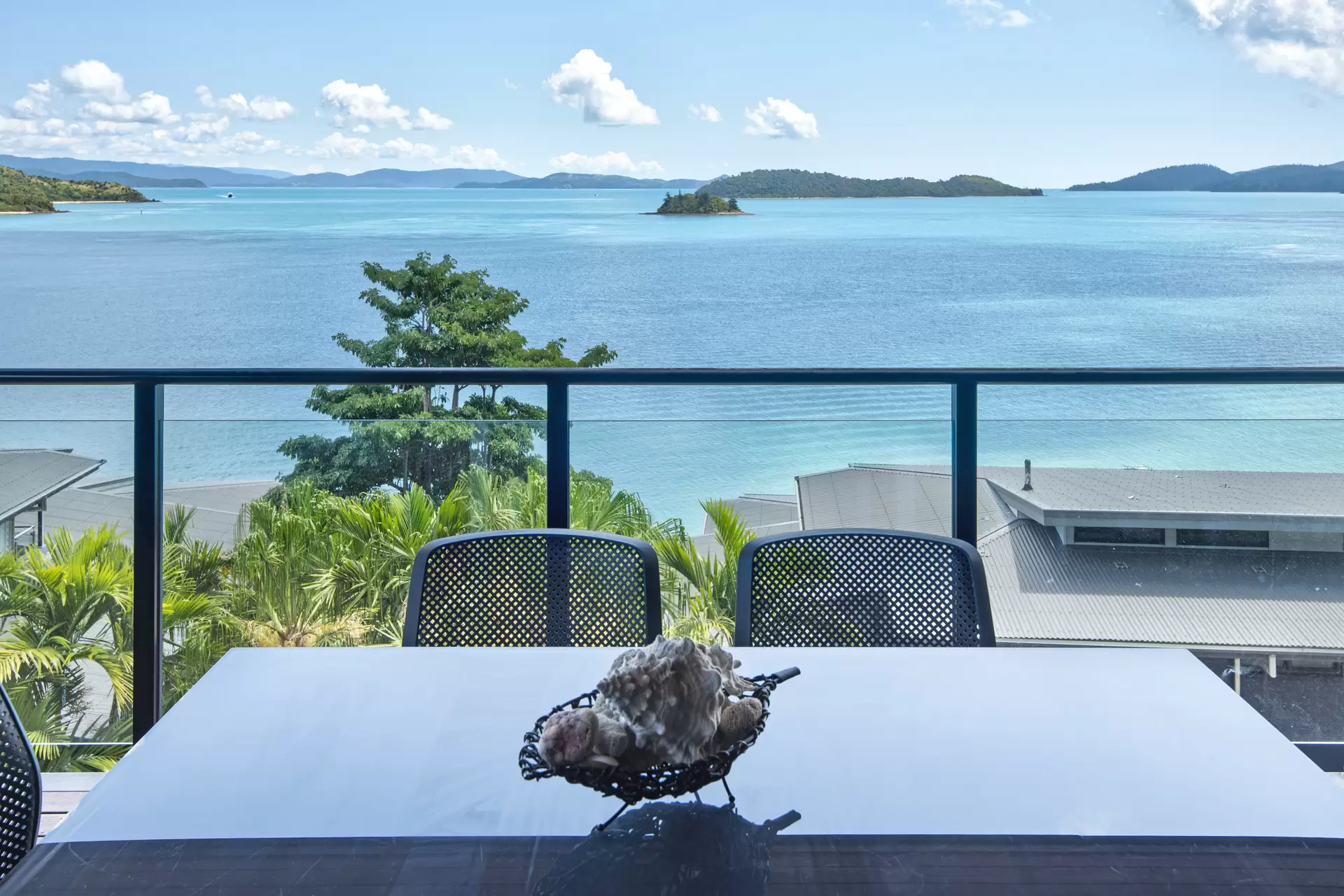 29/5 Acacia Drive, Hamilton Island Sold by Queensland Sotheby's International Realty - image 1