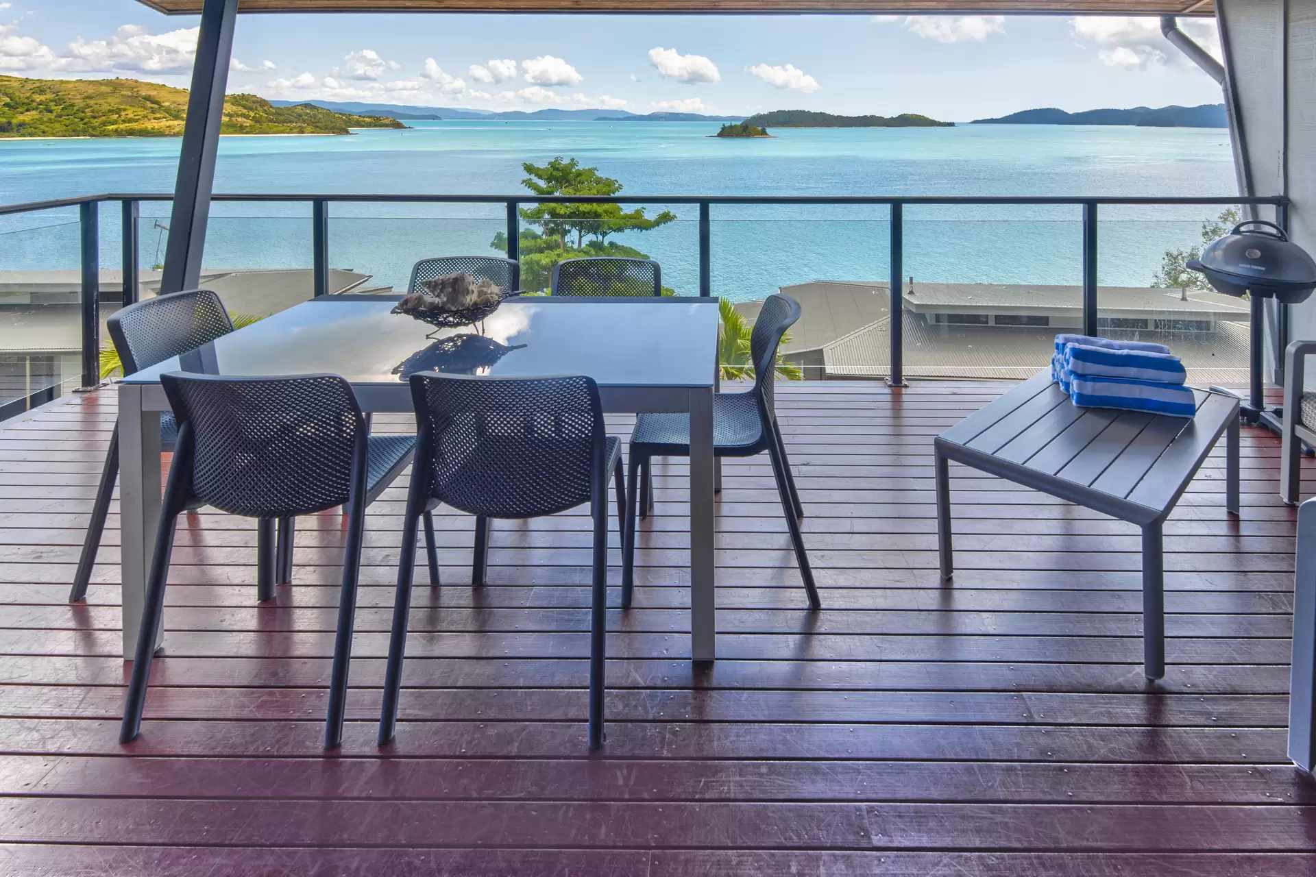 29/5 Acacia Drive, Hamilton Island Sold by Queensland Sotheby's International Realty - image 1