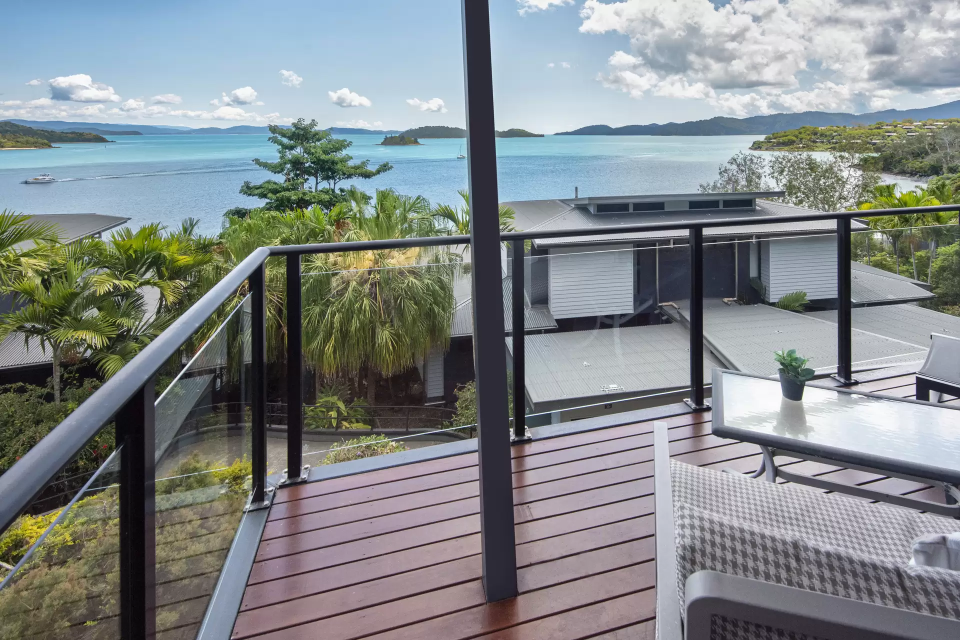 29/5 Acacia Drive, Hamilton Island Sold by Queensland Sotheby's International Realty - image 1