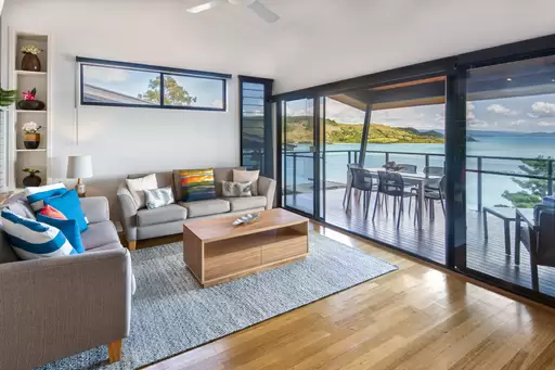 29/5 Acacia Drive, Hamilton Island Sold by 