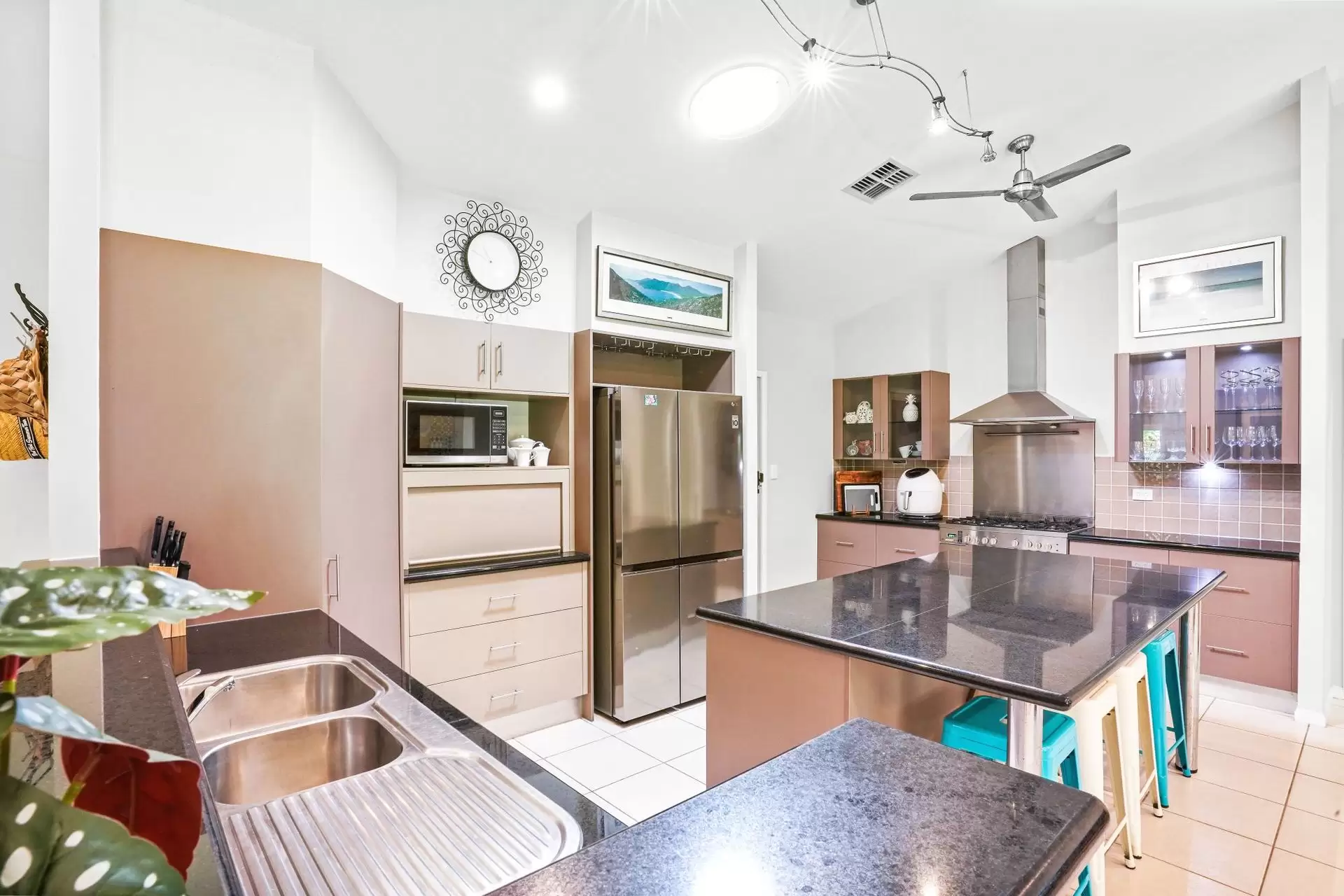 7 Marlin Drive, Wonga Beach Sold by  - image 1