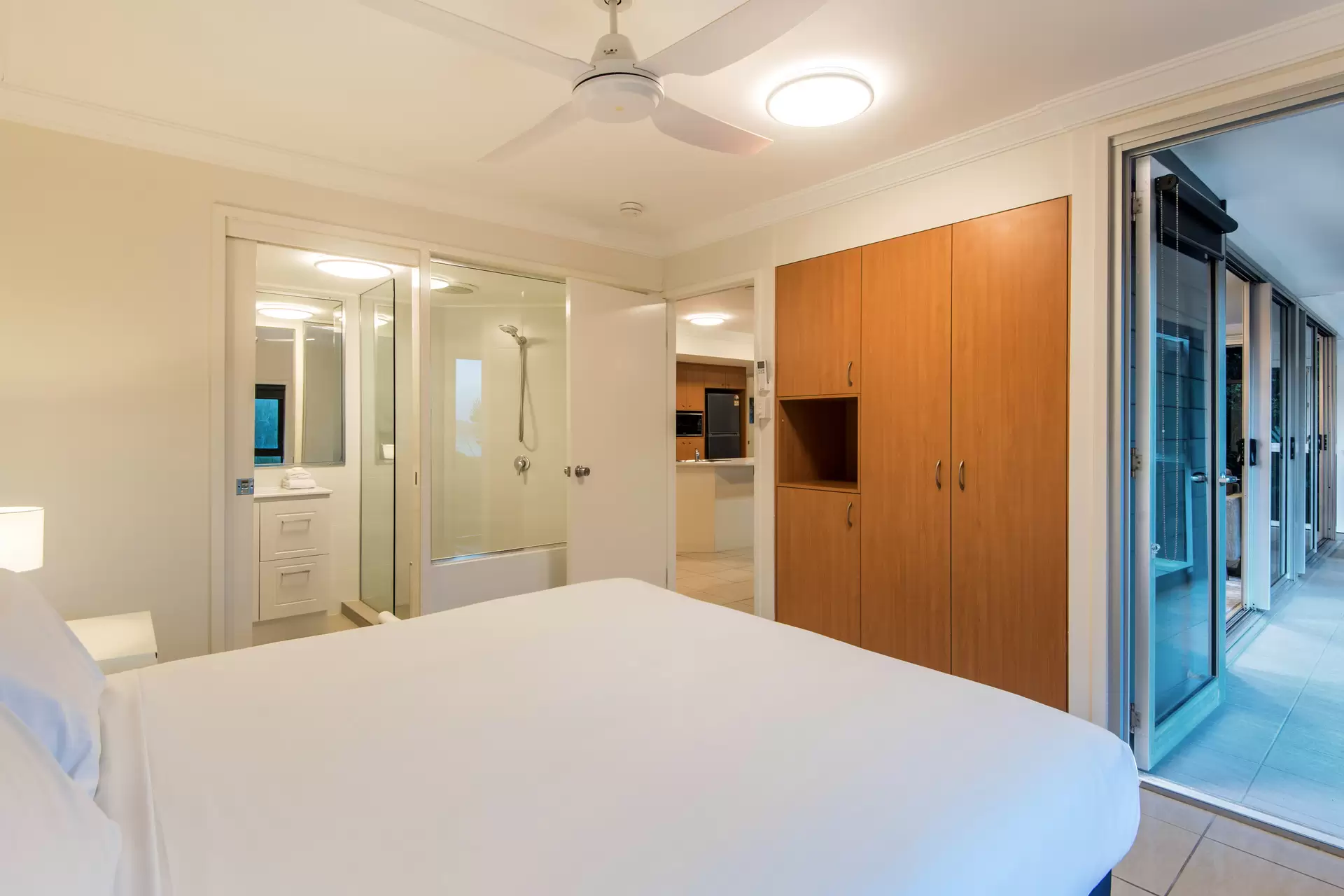 Oasis 10, 2 Flametree Grove, Hamilton Island For Sale by Queensland Sotheby's International Realty - image 1