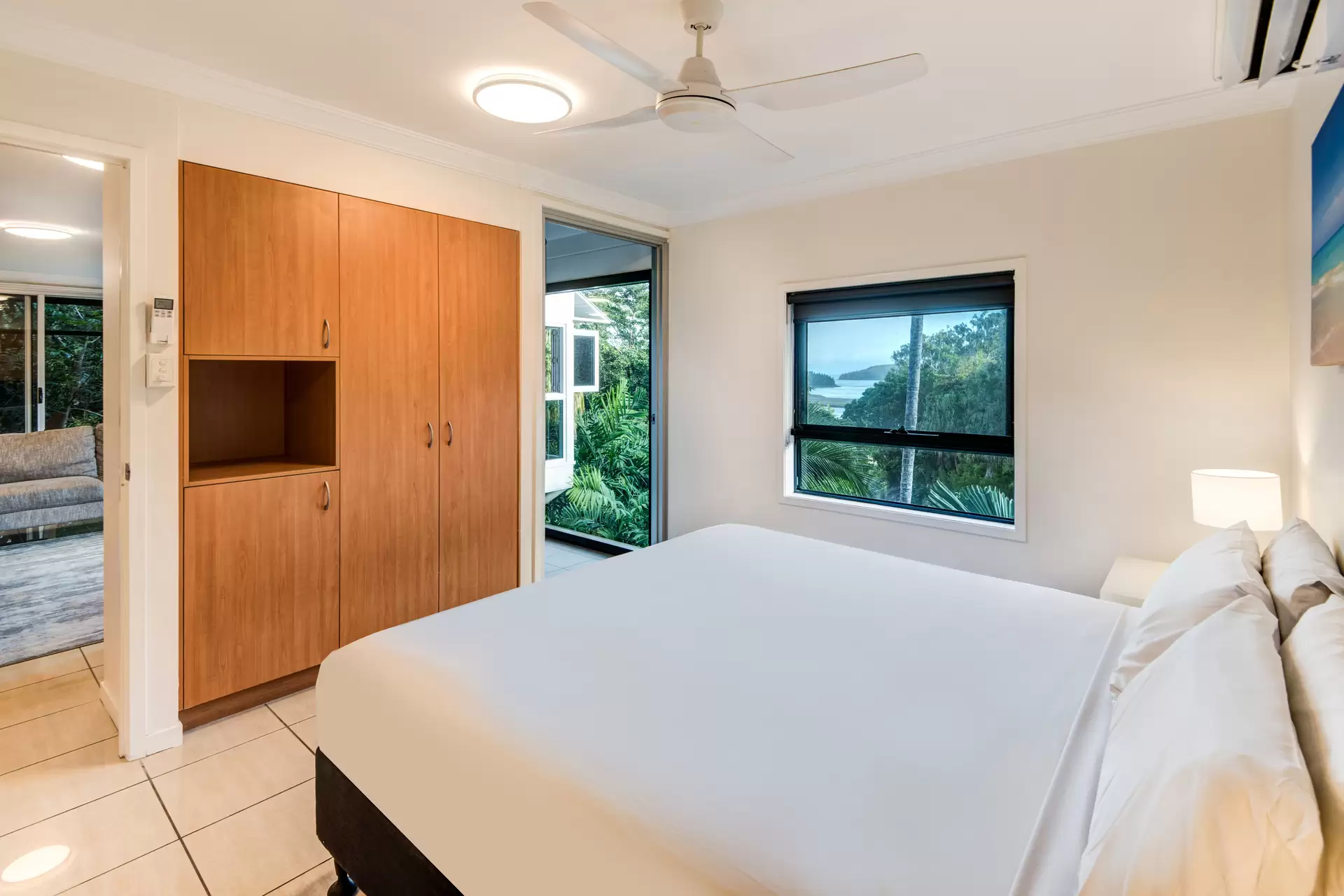 Oasis 10, 2 Flametree Grove, Hamilton Island For Sale by Queensland Sotheby's International Realty - image 1