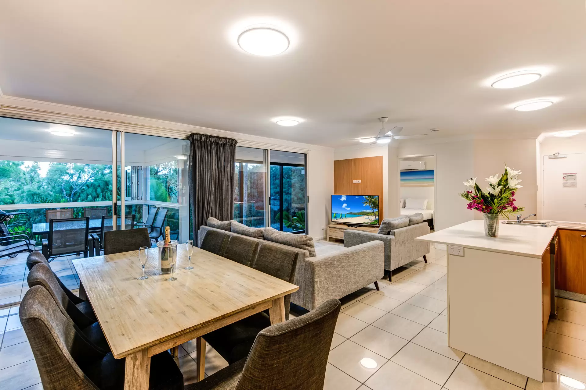 10/2 Flametree Grove, Hamilton Island For Sale by  - image 1