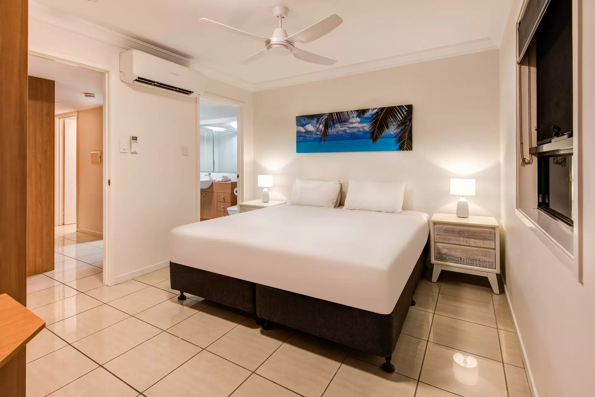 Oasis 10, 2 Flametree Grove, Hamilton Island For Sale by Queensland Sotheby's International Realty - image 1