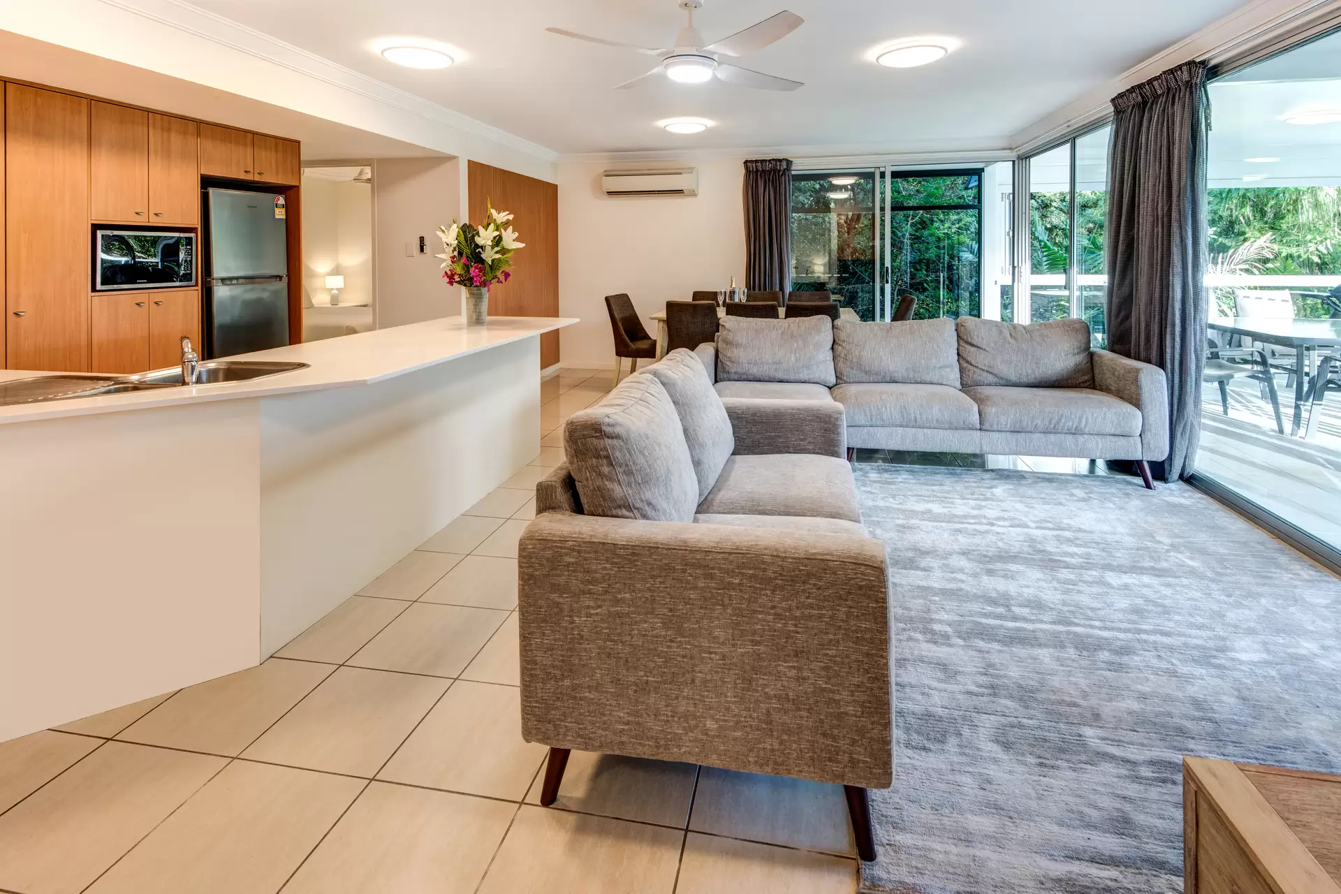 Oasis 10, 2 Flametree Grove, Hamilton Island For Sale by Queensland Sotheby's International Realty - image 1