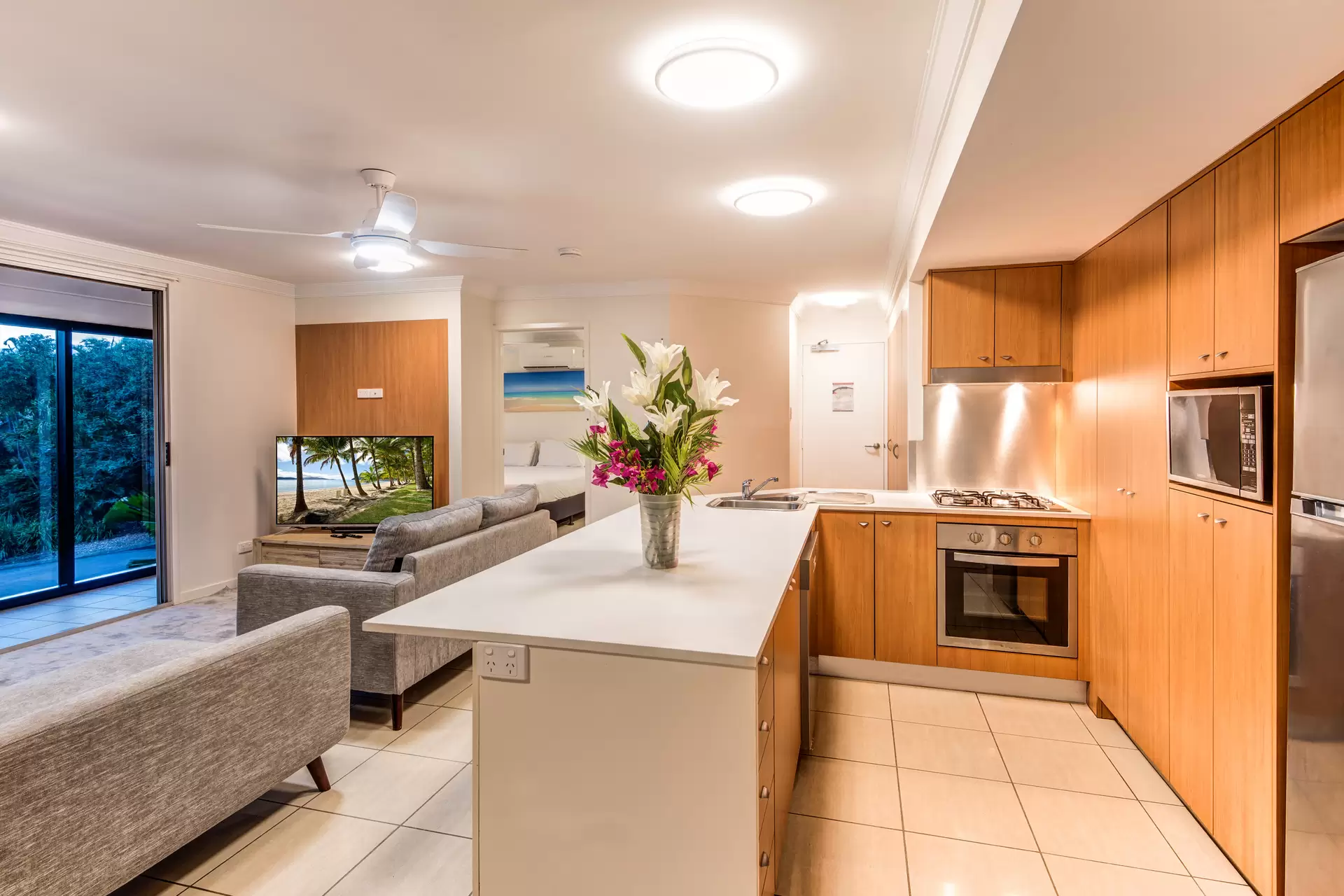 Oasis 10, 2 Flametree Grove, Hamilton Island For Sale by Queensland Sotheby's International Realty - image 1