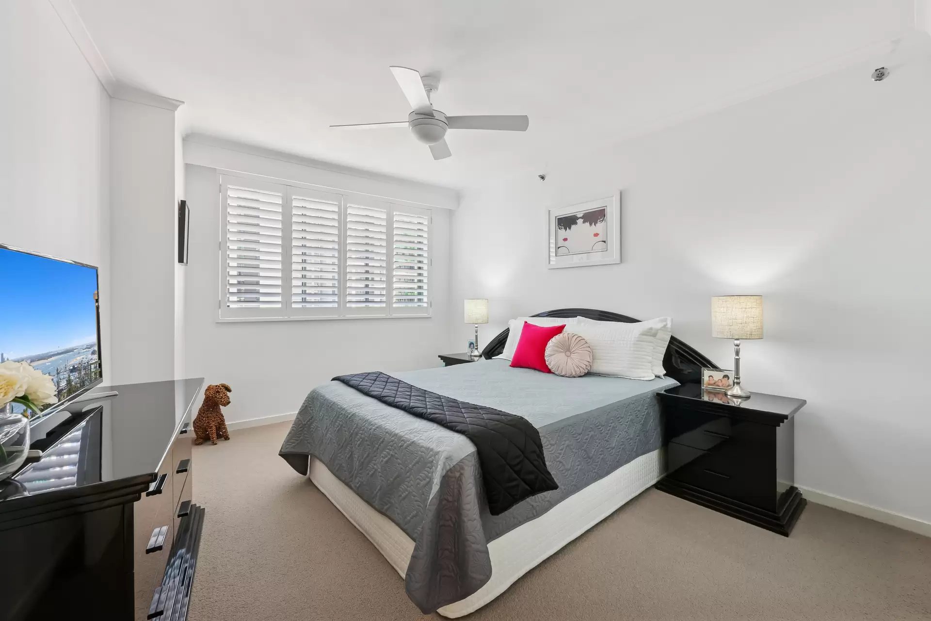 74/29-39 Woodroffe Avenue, Main Beach For Sale by Queensland Sotheby's International Realty - image 1