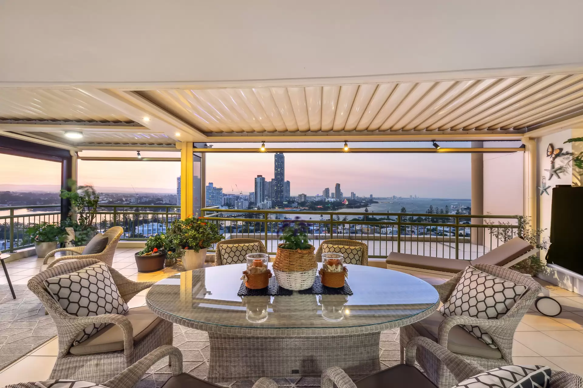74/29-39 Woodroffe Avenue, Main Beach For Sale by Queensland Sotheby's International Realty - image 1