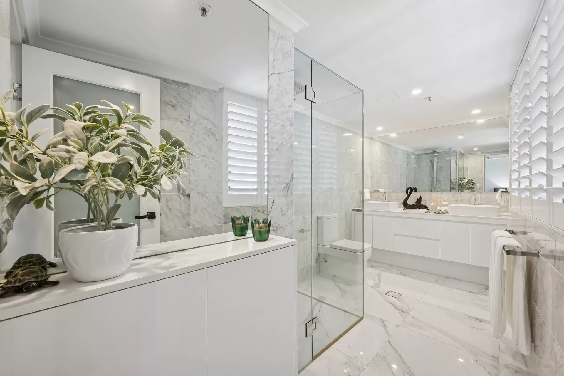 74/29-39 Woodroffe Avenue, Main Beach For Sale by Queensland Sotheby's International Realty - image 1