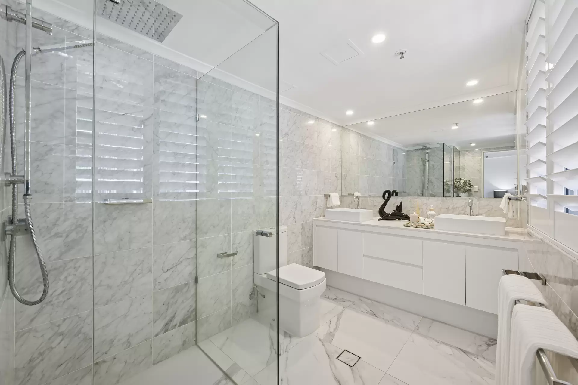 74/29-39 Woodroffe Avenue, Main Beach For Sale by Queensland Sotheby's International Realty - image 1